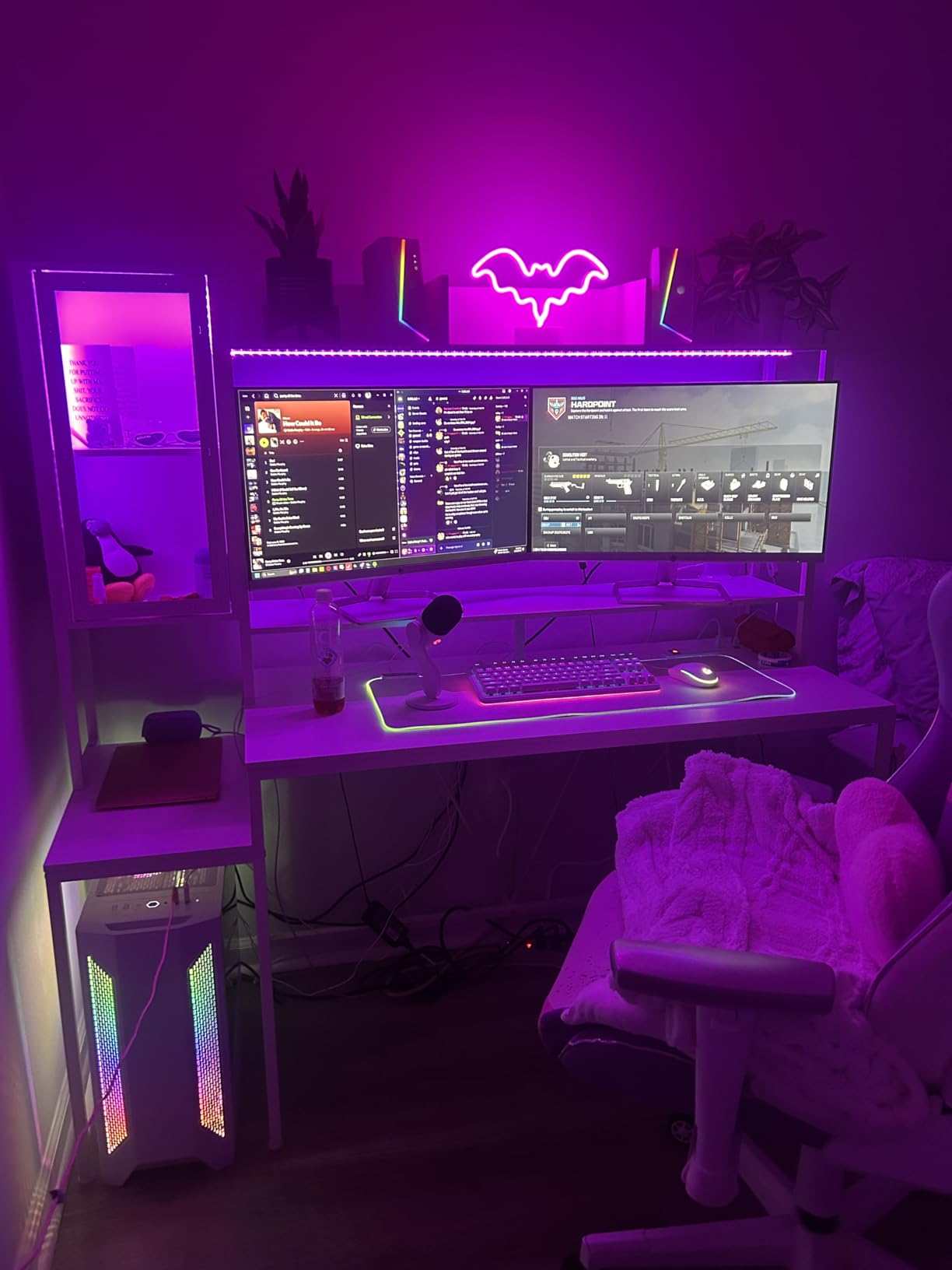 SEDETA Gaming Desk, 60'' Gaming Desk with Hutch and LED Lights, Computer Desk with Storage Shelves, Large PC Gamer Desk with Display Cabinet, Monitor Stand, Power Outlet for Home Office, Black customer photo 2