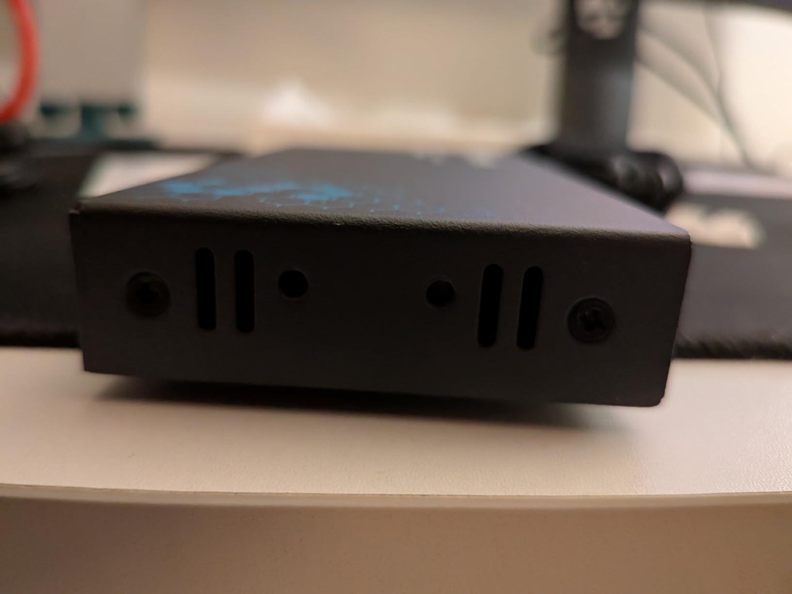 USB 3.0 HDMI KVM Switch 1 Monitors 2 Computers, 4K@60Hz KVM Switches for 2 Computers Sharing Monitor Keyboard Mouse Hard Drives Printer, with EDID Adaptive, 2USB Cable and Controller -S7232H customer photo 2