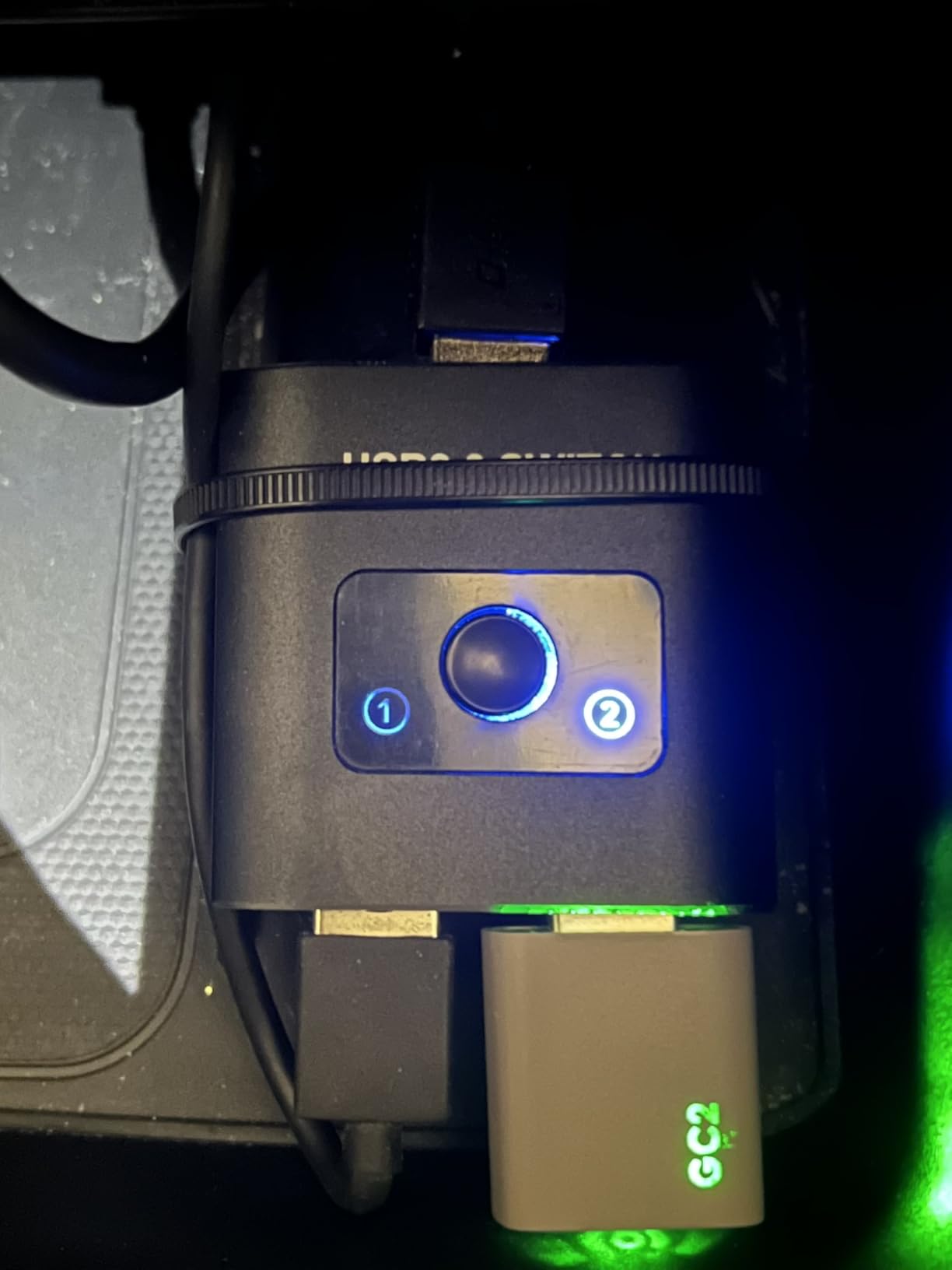 USB 3.0 Switch, Bi-Directional USB Switch 1 in 2 Out/ 2 in 1 Out, Aluminum USB Switcher 2 Computers Share USB Devices for Printer, Keyboard, Scanner, Mouse - Compatible with Mac/Win/Linux customer photo 1