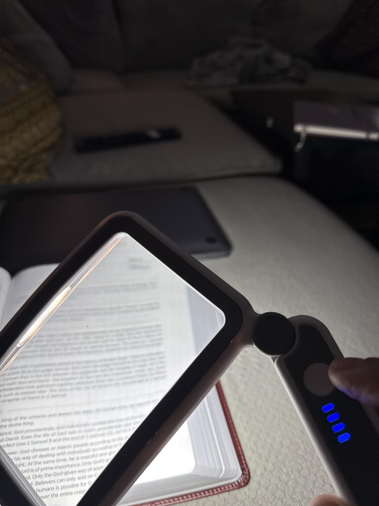 Magnifying Glass with Light, Rechargeable 5X Large Page Magnifier for Reading, Folding Handheld Dimmable, LED Lighted Rectangle Magnifier for Reading Book Small Print for Seniors Low Vision customer photo 1