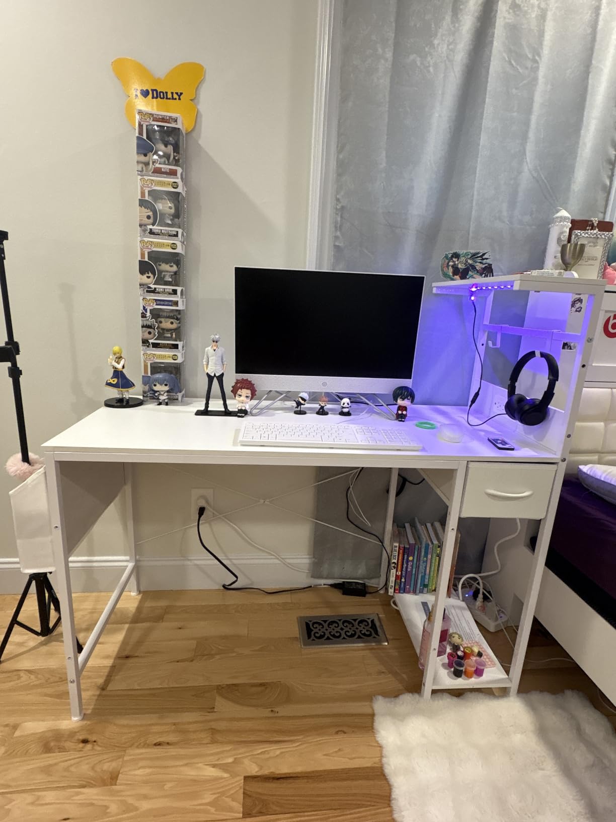 TIQLAB Gaming Desk 40 inch with Power Outlet and LED Light, Computer Desk with Reversible Shelves and Storage Drawer, Small PC Desk for Home Office Table with Bag, Carbon Fiber Black customer photo 2