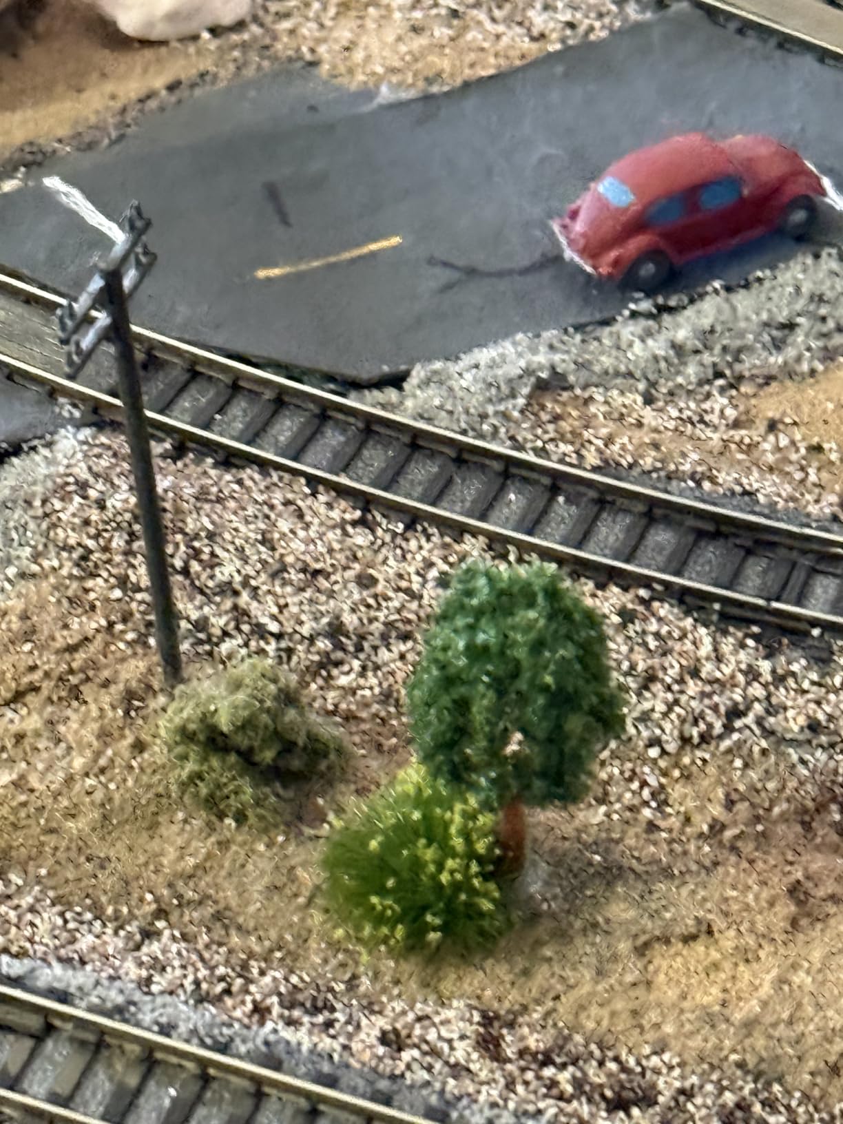 Warmtree 126 Pcs Static Grass Bushy Tufts Lowland Shrubs Tuft Terrain Model Kit for Train Landscape Railroad Scenery Sand Military Layout Model Miniature Bases and Dioramas customer photo 1