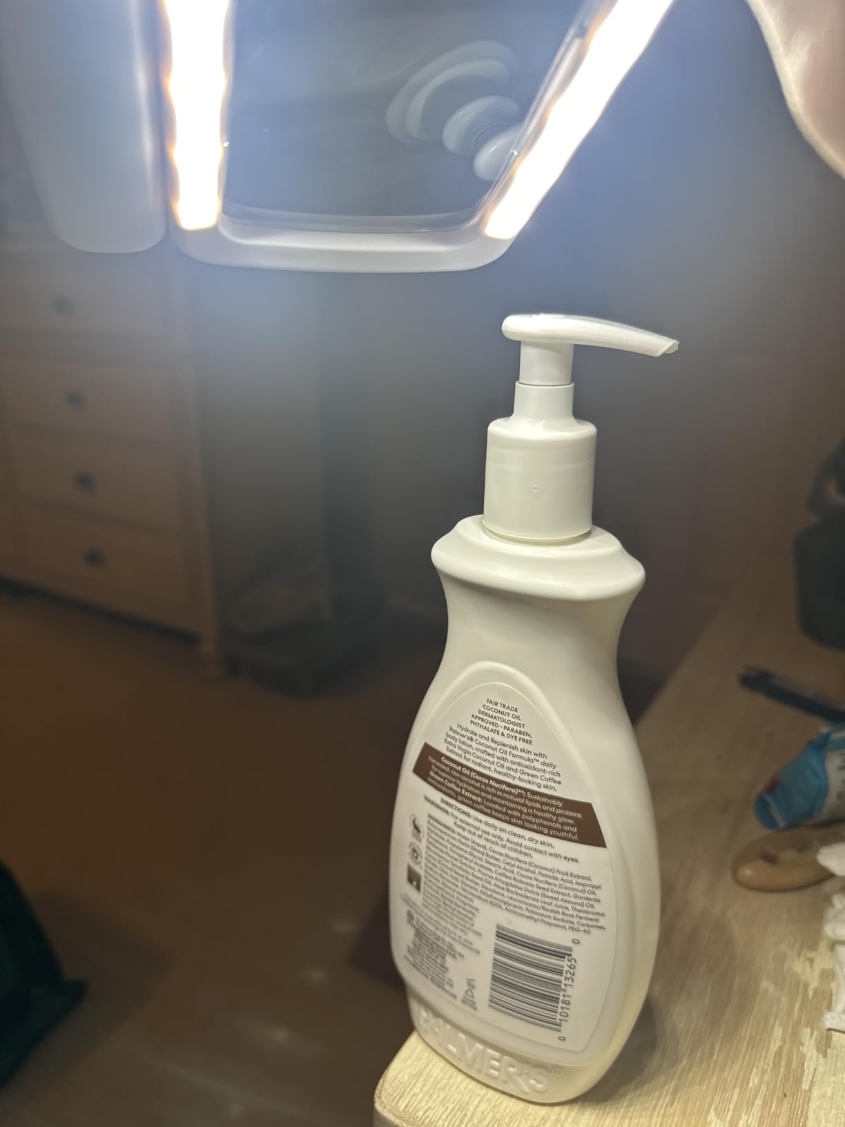 Rechargeable Magnifying Glass with Light for Reading, 5X Large Page Magnifier with LED Lighted for Seniors Low Vision, Folding Handheld Lightweight Rectangle Magnifier for Reading Book Small Print customer photo 1