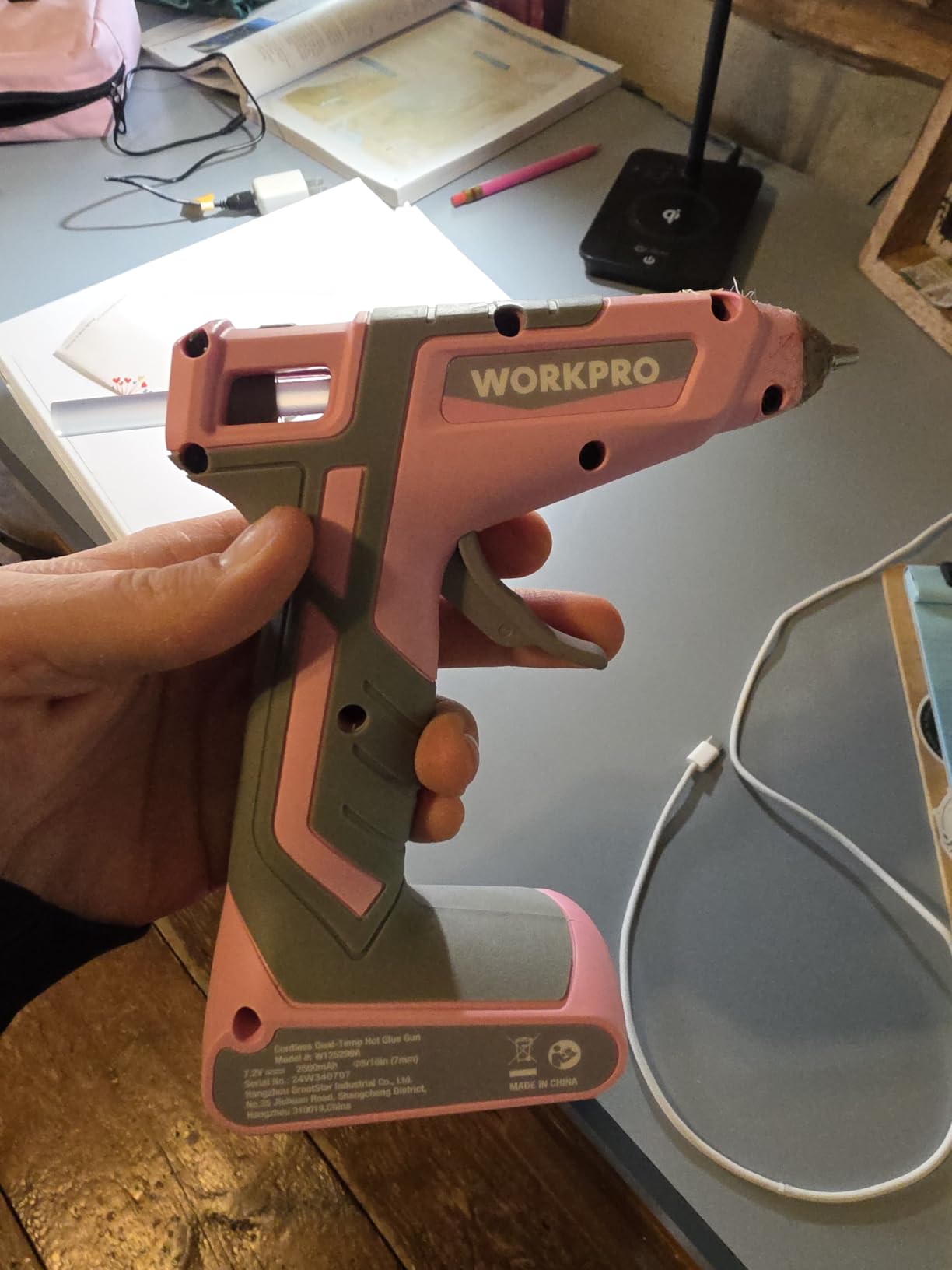 WORKPRO 7.2V Cordless Hot Glue Gun, 30s Fast Preheating, 50 Glue Sticks | Dual-Temp Design with USB-C Charging Provides Flexible Glue Control for DIY, Crafting and Art Projects, Includes Storage Bag customer photo 2
