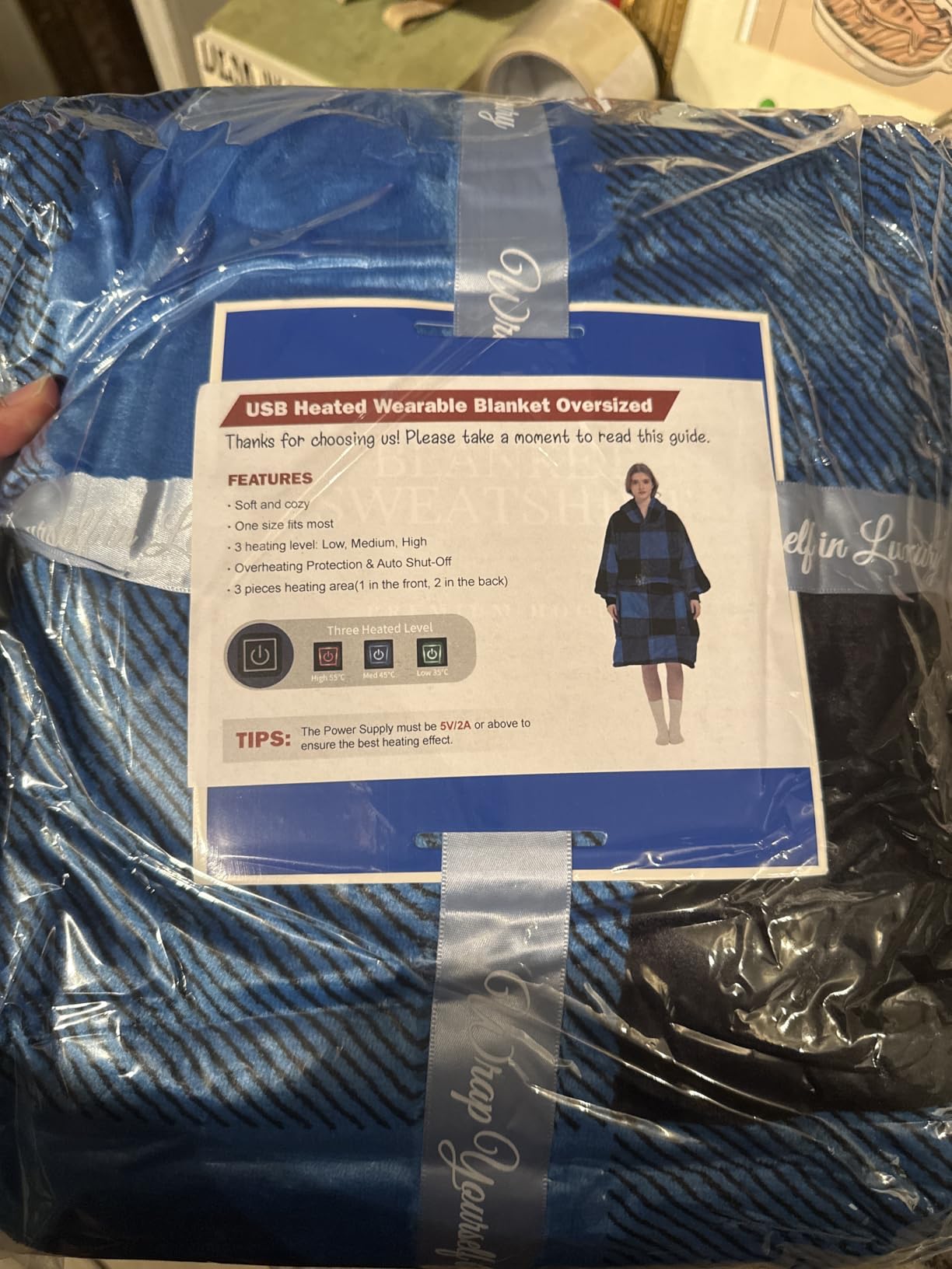 Wearable Heated Blanket Hoodie,USB Heated Blanket Electric Wearable Blanket,Electric Blanket with Sherpa Fleece Flannel,Giant Pocket,3 Heat Settings,3 Hours Auto Shut-off (No Power Supply) customer photo 1