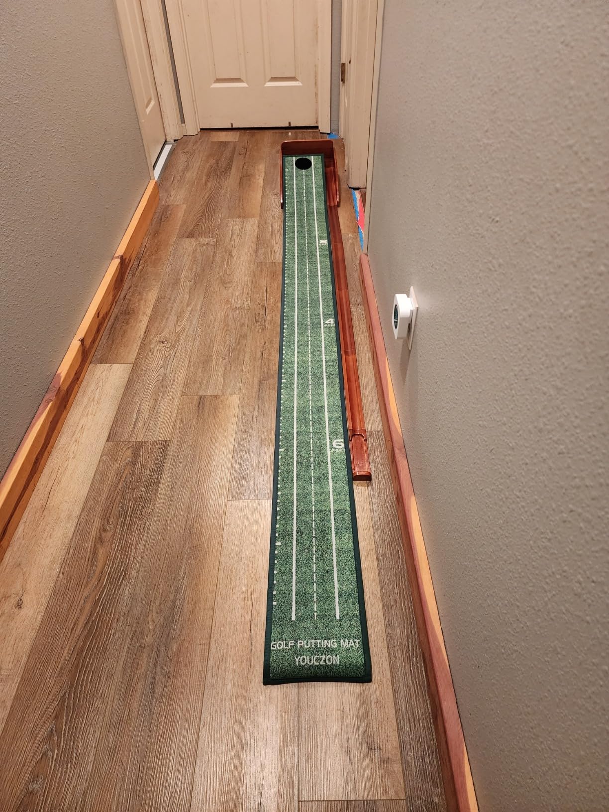 Putting Green Indoor with Auto Ball Return - YOUCZON customer photo 2