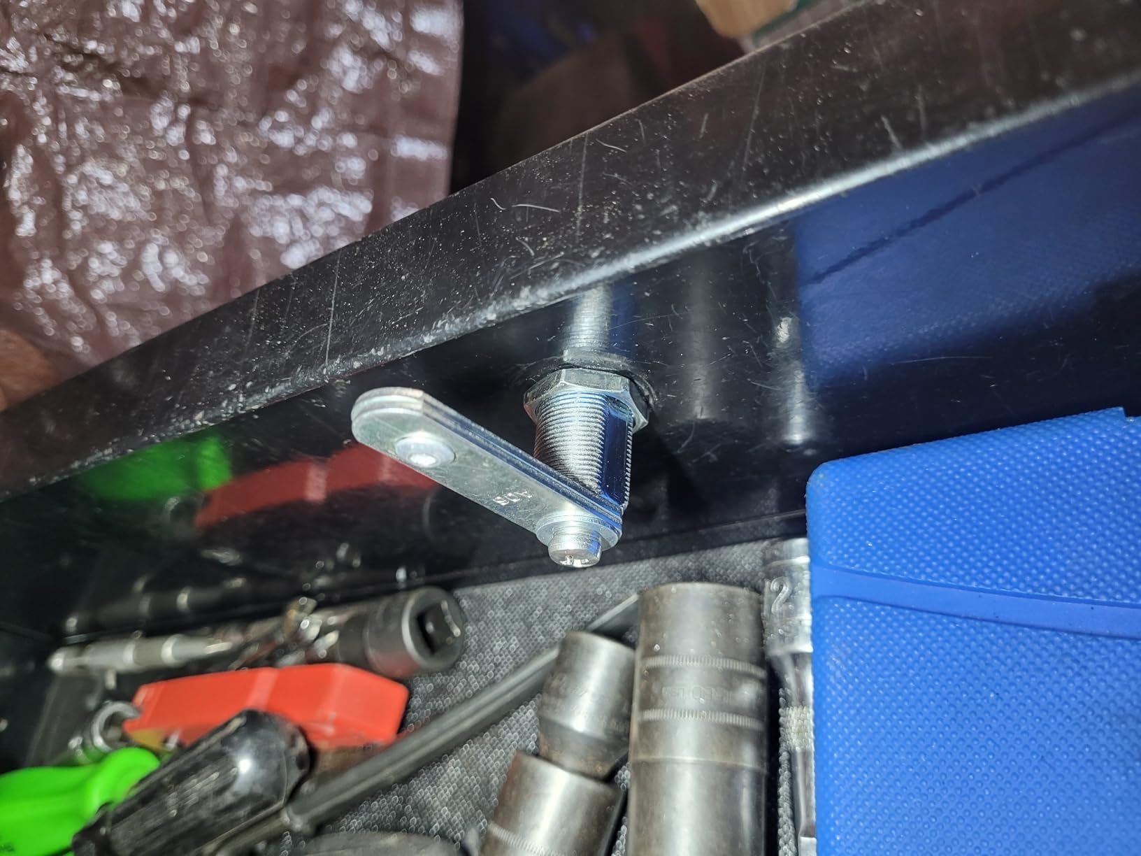 Cabinet Cam Locks Keyed Alike, 1