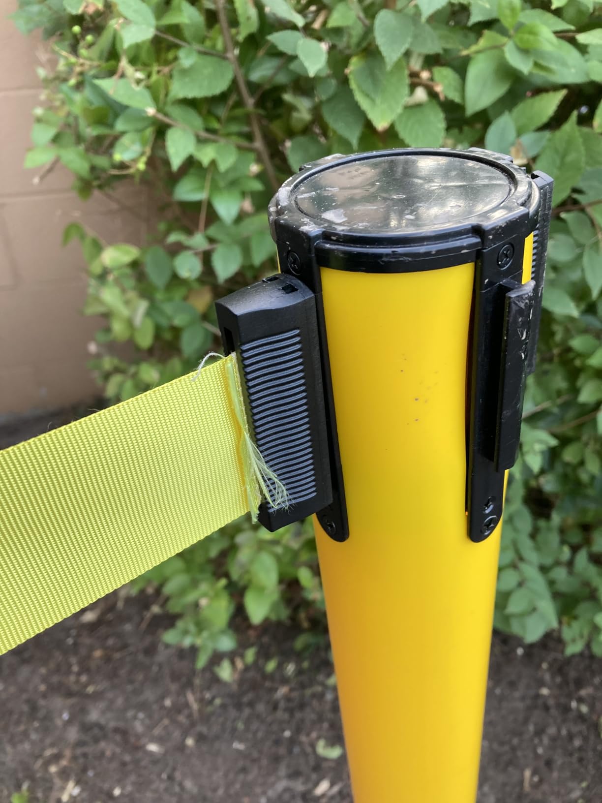 OangeStar 6 Packs Crowd Control Stanchions w/10ft Retractable Belt, Crowd Control Barriers Set w/1 Sign, Rubber Base, Ideal for High Traffic Areas, Queue Management customer photo 1