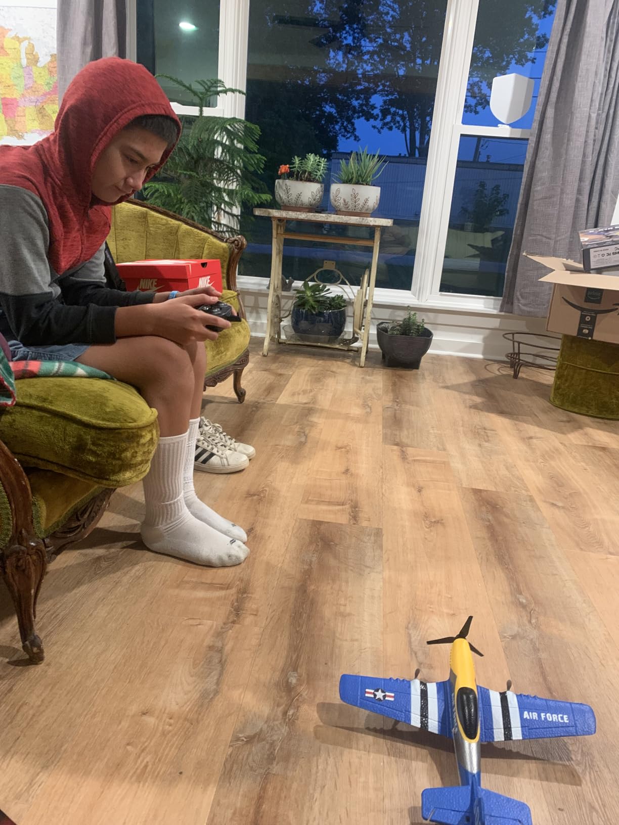 3 Channel RC Plane P-51D Mustang, Remote Control Airplane Ready to Fly, 2.4GHz 6-axis Gyro Stabilizer, Easy to Fly for Kids & Beginners customer photo 1