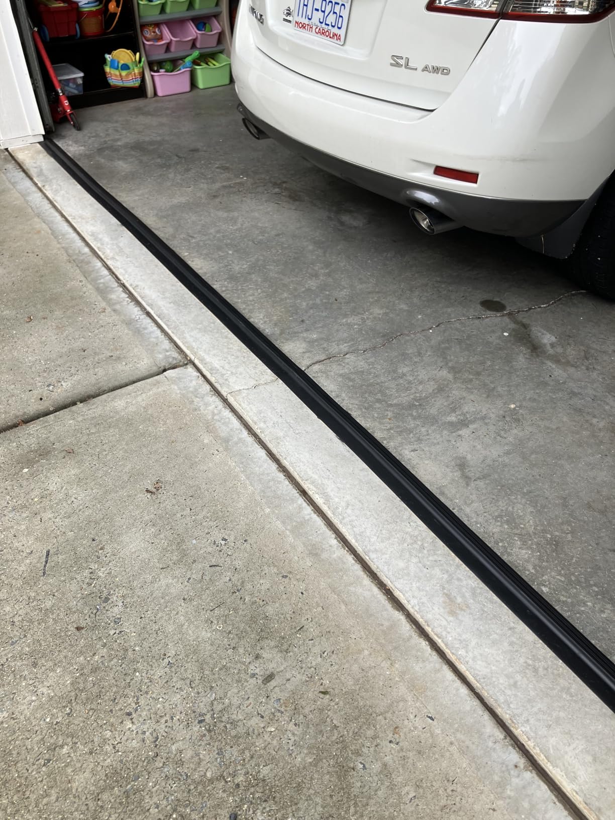 Jin&Bao Universal Garage Door Threshold Seal Strip 20FT Kit, Bottom Waterproof Rubber Weather Stripping Replacement(Black, 2 Adhesive) customer photo 2