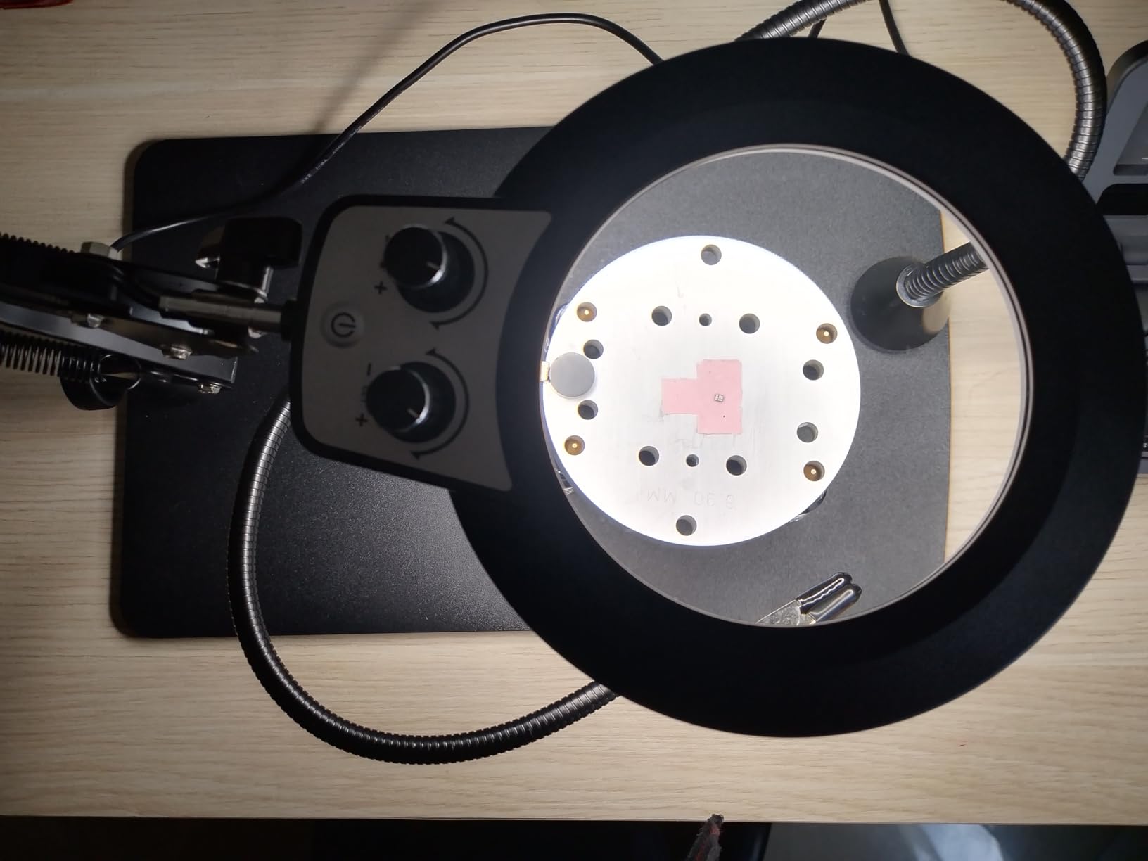 Helping Hands Soldering Station, 10X Magnifying Glass with Light and Stand, Third Hands Soldering Tool with Magnetic, Infinite Colors PCB Holder Solder Magnifier Lamp for Repair Hobby Crafts customer photo 2