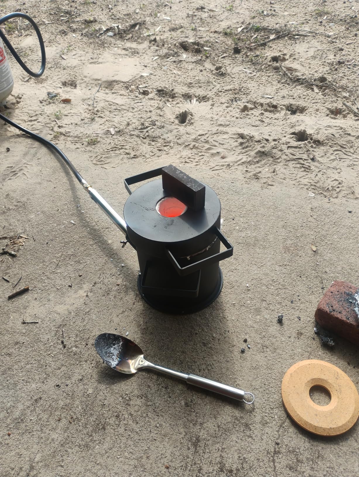 MMasters 6KG Propane Metal Melting Furnace Kit with Gloves, 2400°F High-Efficiency Metal Foundry for Gold, Silver, Copper, and Aluminum Smelting, Ideal for Jewelry Making and Metal Casting customer photo 1