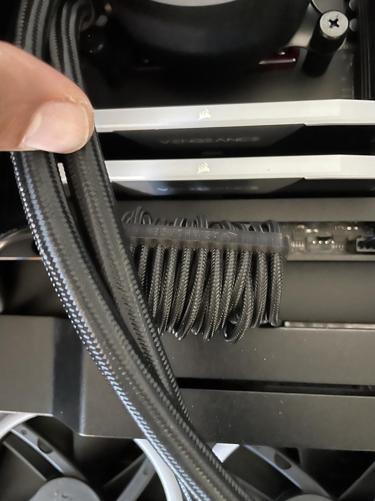 AsiaHorse 12VHPWR Adapter Cable Extension, 600 Watts Rated 12+4-Pin (16-Pin) Female to Male PCIe Extension Cable, Compatible with RTX 3090Ti 4070ti 4080 4090, 3CM Length (Pure White) customer photo 2