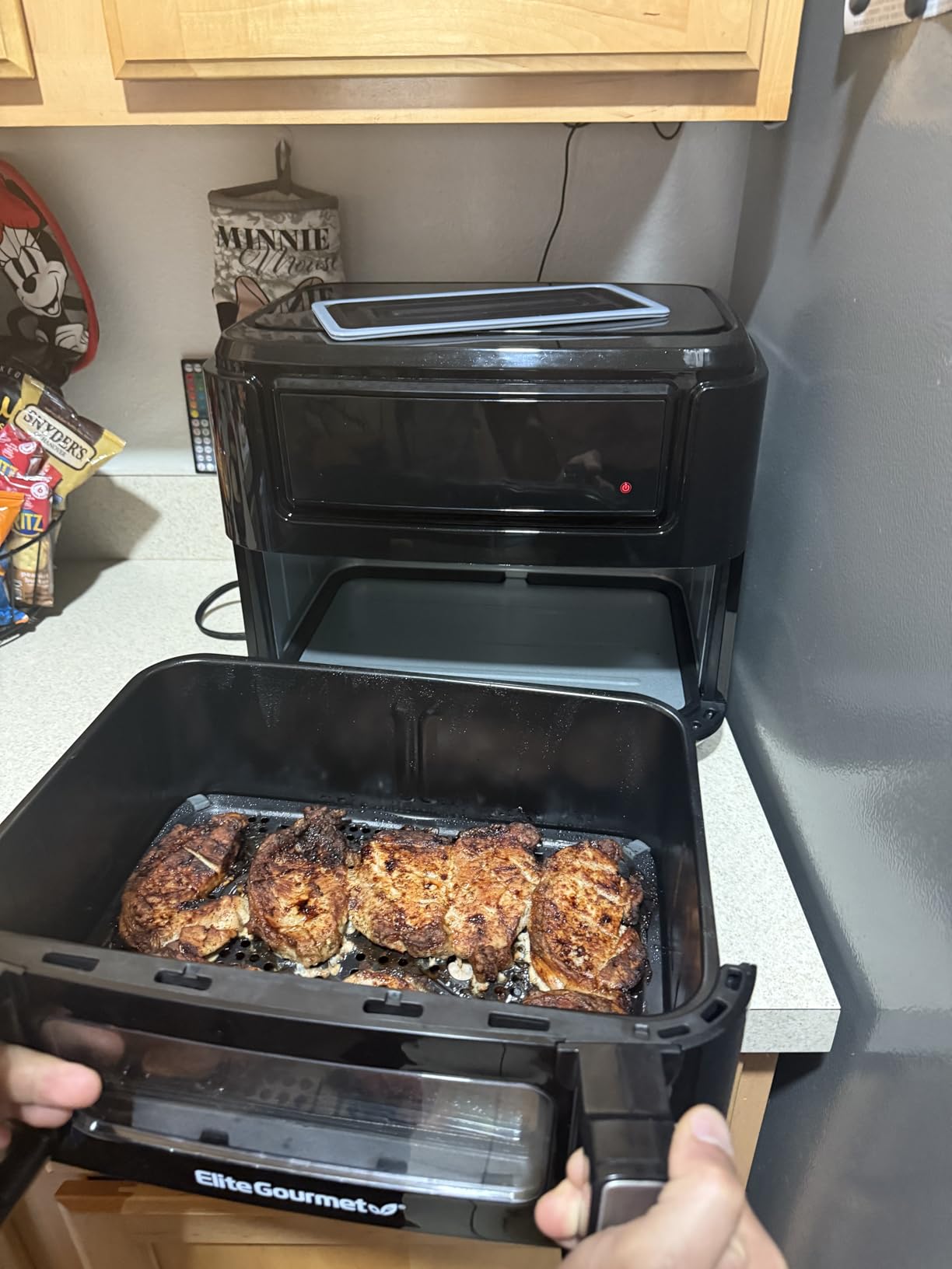 Elite Gourmet Dual Zone Air Fryer Oven 11QT, Dual Basket Air Fryer with Divider, Sync Finish & Sync Cook, PFAS Free Nonstick, 10 Presets, Air Fry Bake Roast Broil Toast Dehydrate, 1600W Black customer photo 1