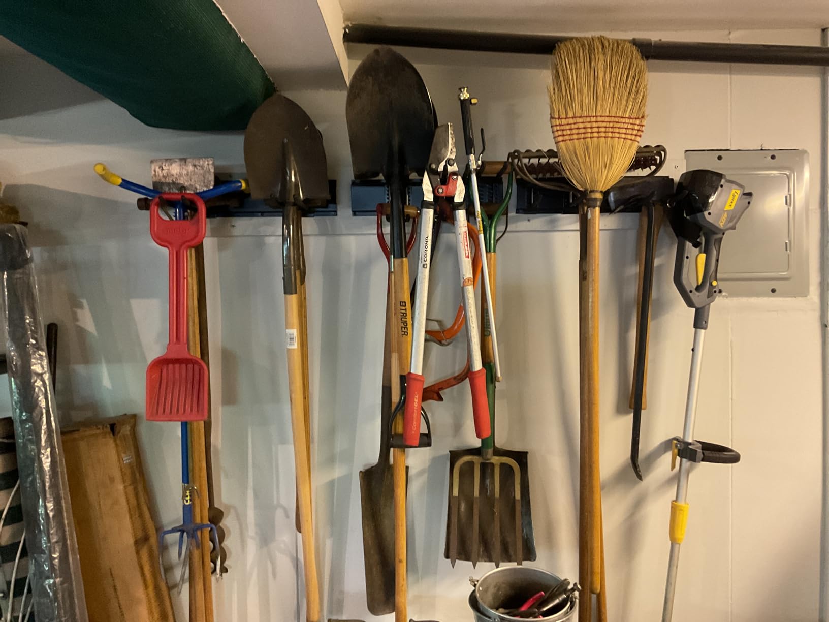 Garage Wall Organizer,15Pack Carries 675 lbs,Garden Tool Organizer 48in With Large Storage Space,Easy Assembly, Sturdy Design,for Efficient Tool Storage Garage Organization customer photo 1