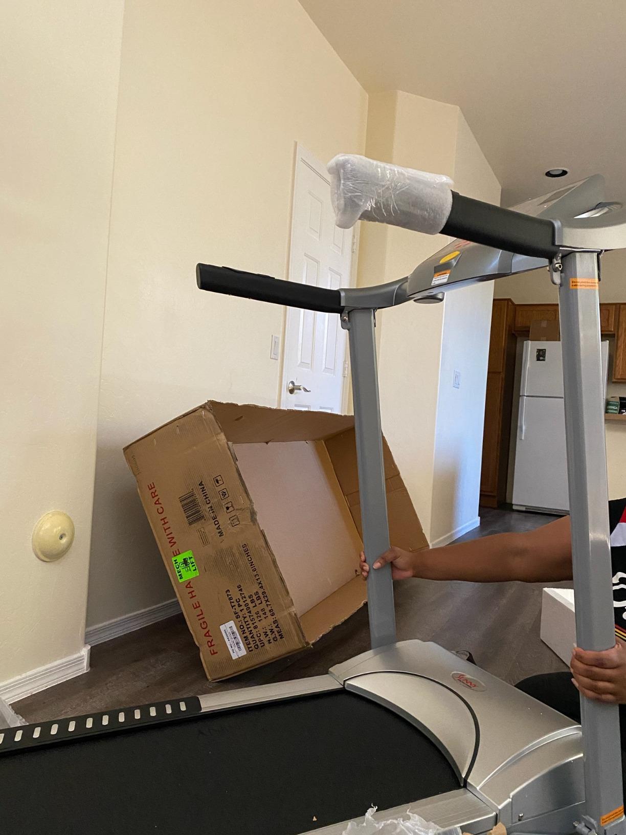 Smart Curved Manual Treadmill, Non-Motorized Self-Powered Running Machine, Heavy-Duty Commercial-Grade Endurance Training with 8-Level Magnetic Assistance, Adjustable Handlebar customer photo 1