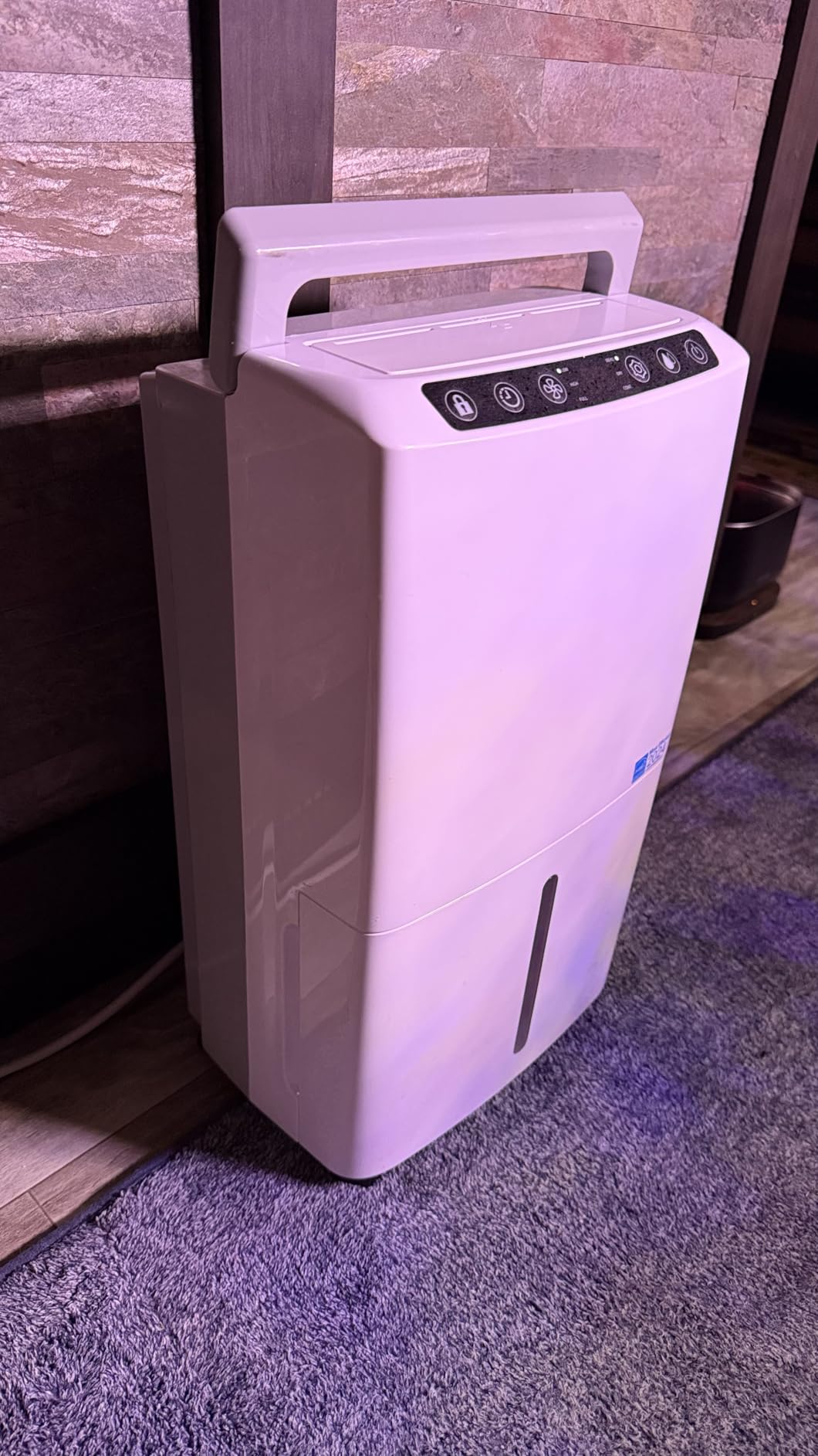 Waykar 2000 Sq. Ft 34 Pints 2025 Most Efficient Energy Star Dehumidifier for Home and Basement with Auto or Manual Drainage, Quiet 33dB Operation, 0.62 Gallon Water Tank Capacity customer photo 2