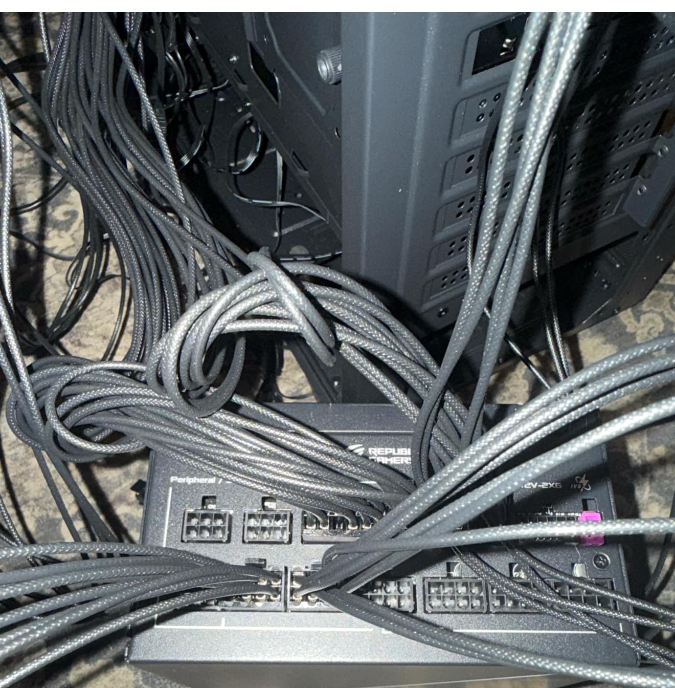 ASUS ROG Strix 1000W Platinum (Fully Modular Power Supply, 80 Plus Platinum Certified, ATX 3.1, Cybenetics Lambda A+, GaN MOSFET, GPU-First Intelligent Voltage Stabilizer, 10-Year Warranty) customer photo 1