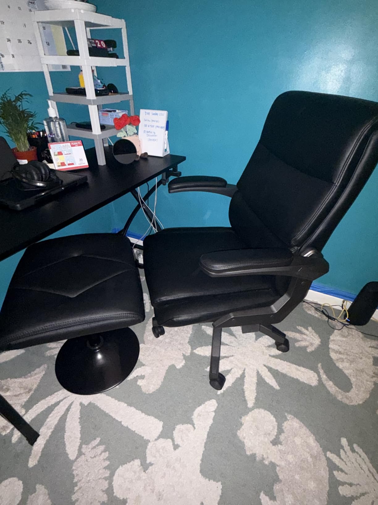 VECELO Foot Rest Under Desk Ottoman, PU Height Adjustable Footrest with Comfort Padding, Leg Rest for Desk for Relieving Leg Pain, Stiffness, and etc, Black customer photo 2