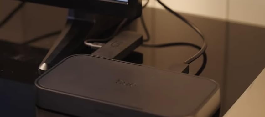 Philips Hue Play HDMI Sync Box 8K, Syncs up to 10 Hue Lights with Video Games, Movies, and Music, Requires Hue Bridge, Supports Dolby Vision HDR10+ customer photo 1