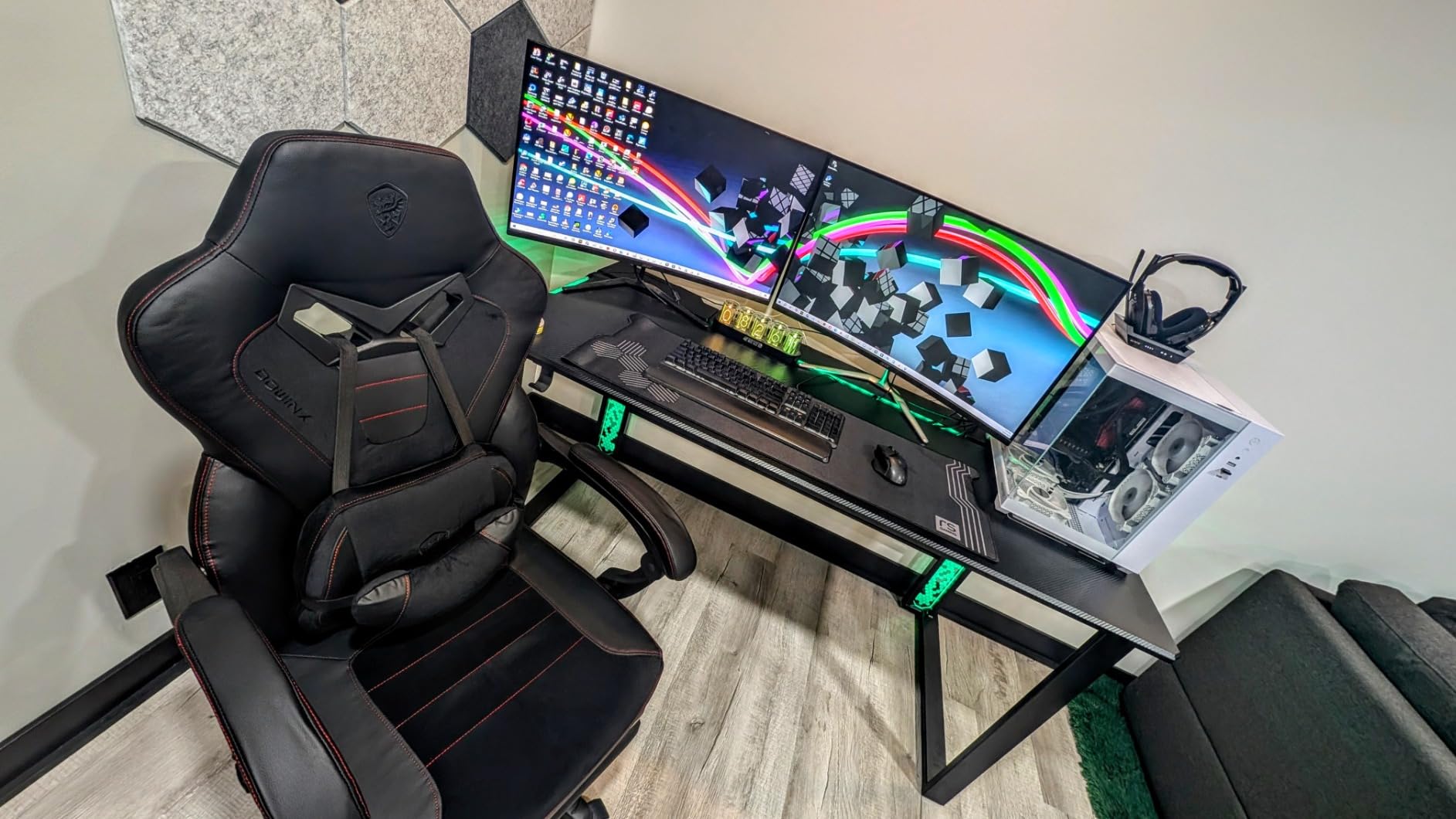 Dowinx Gaming Chair with Footrest, Game Chair for Heavy People, Gamer Chair for Adult with Massage, Computer Gaming Chair with PU, PC Game Chairs for 200lbs (Black) customer photo 1