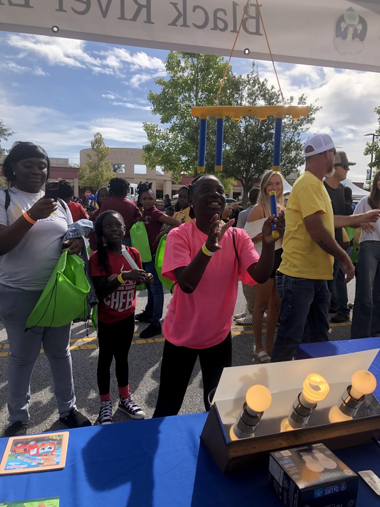 Tendry Reflex Drop Sticks Challenge Game, Hand Eye Coordination Training Toy, Upgrade Remote Control 3 Adjustable Speed customer photo 2