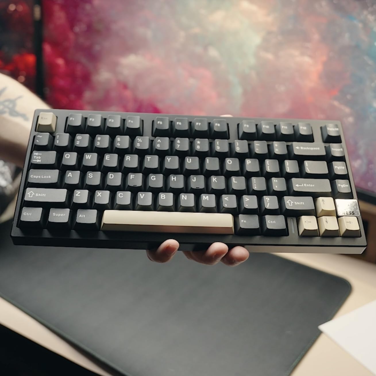 YUNZII AL75 PRO 75% Wireless Mechanical Gaming Keyboard,Full Aluminum CNC,BT/2.4G/Wired,PBT Keycaps,Gasket Mounted Hot Swap,Custom RGB Backlight, Programmable for Mac/Win (Silver, Cocoa Cream V2) customer photo 2