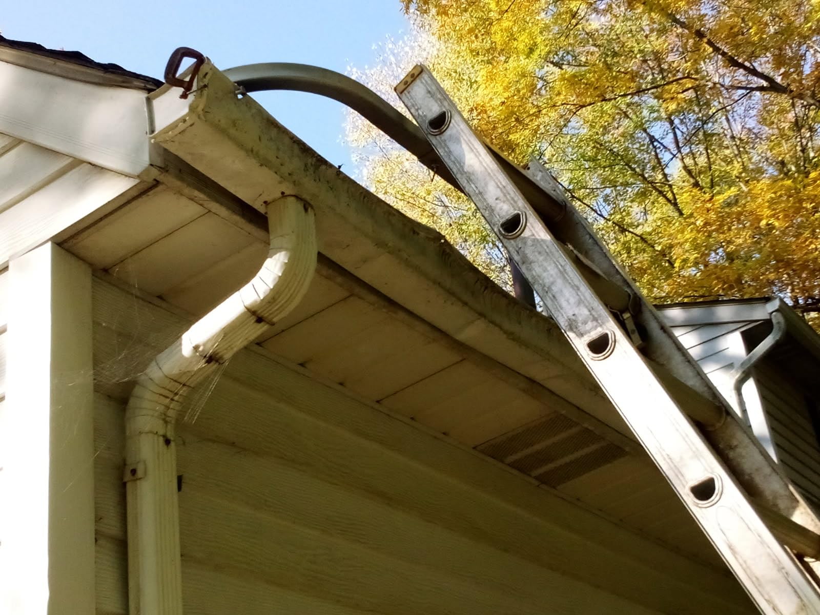 Lock-in Gutter Guard - 6