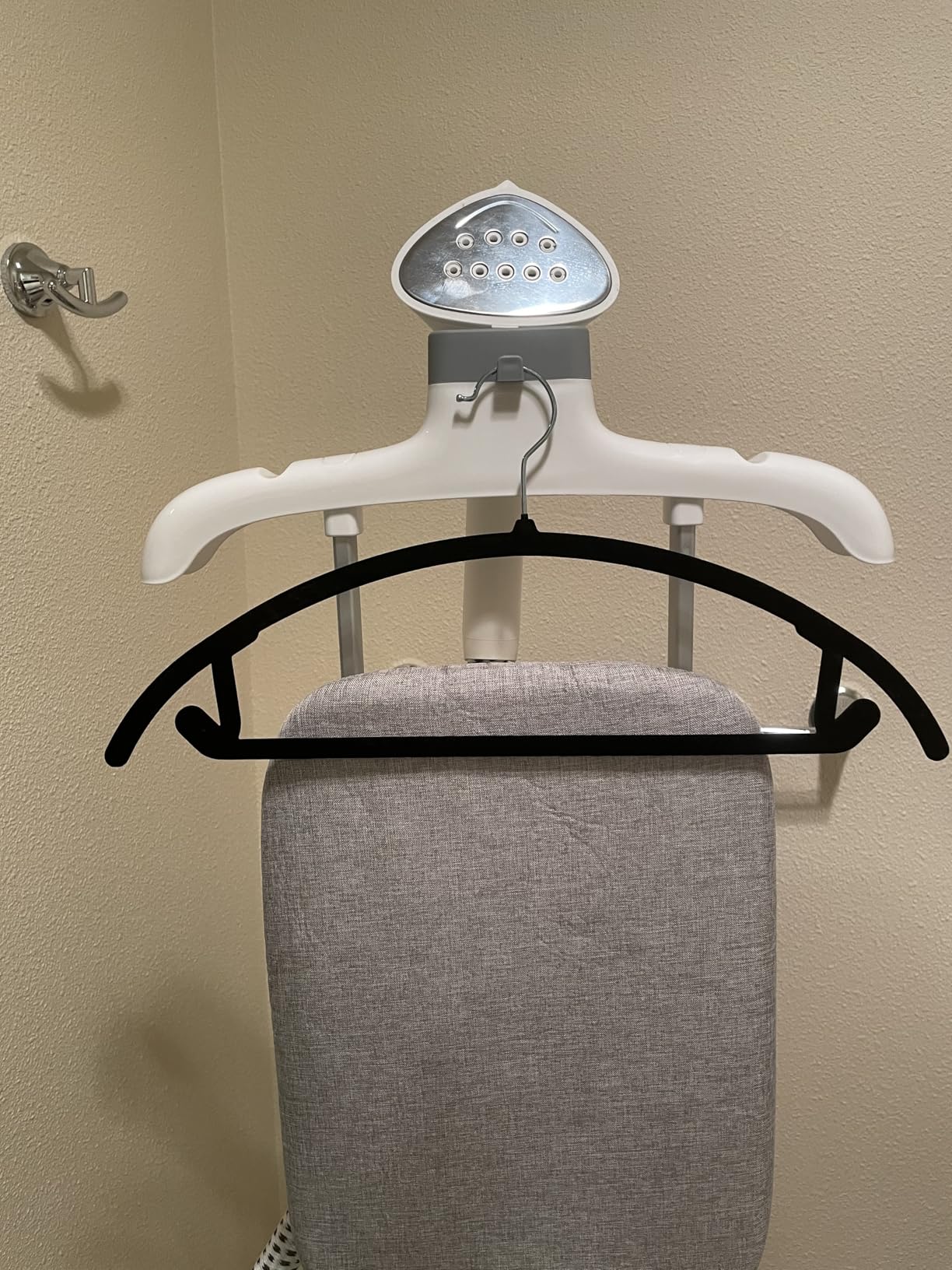 HAPAIS Steamer for Clothes,1800W Standing Garment Steamer 30s Heat-up with Adjustable Stable Double Rod,2-in-1 Flat & Hanging Ironing,Clothes Steamer with 10 Fabric Steam Modes customer photo 1