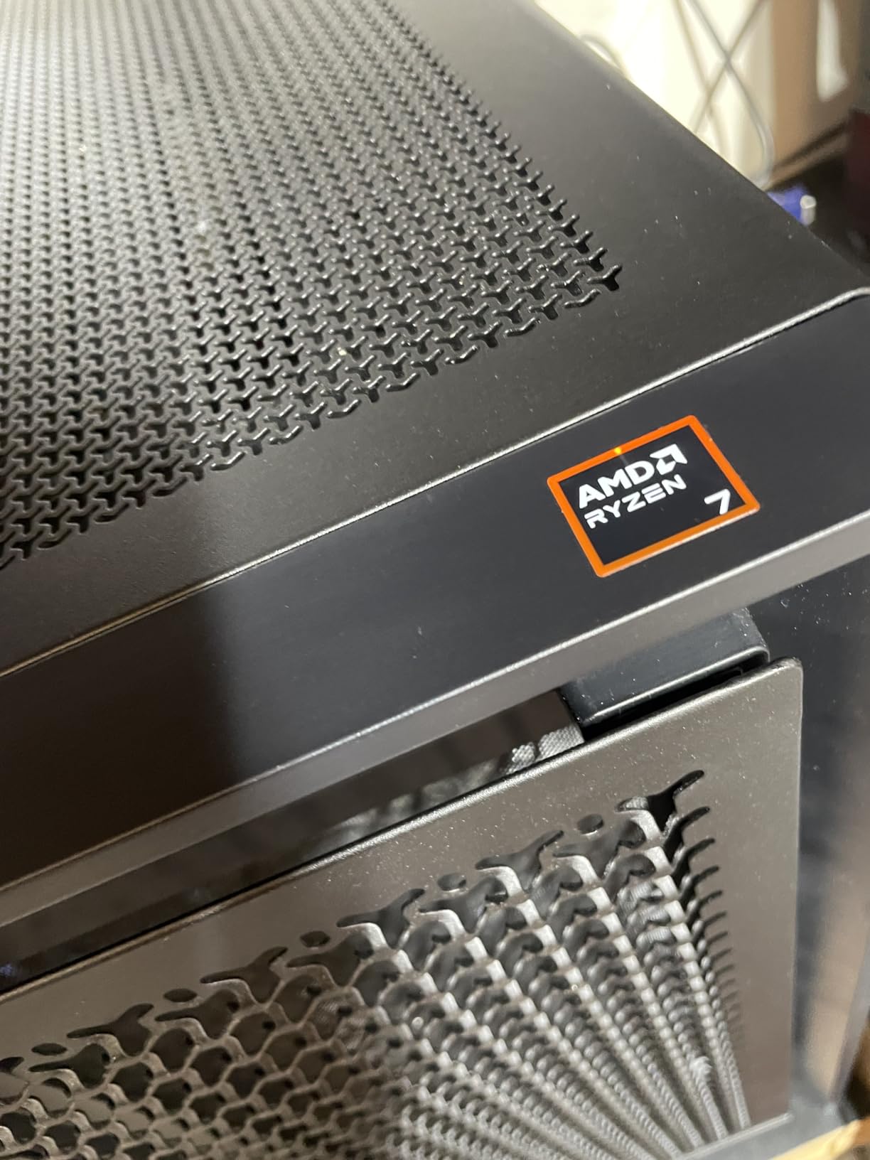 4000D RS Frame Modular High Airflow Mid-Tower PC Case - 3X RS Fans - InfiniRail Mounting System - Fits Multiple 360mm Radiators - Reverse Connector Motherboard Compatible - Black customer photo 2