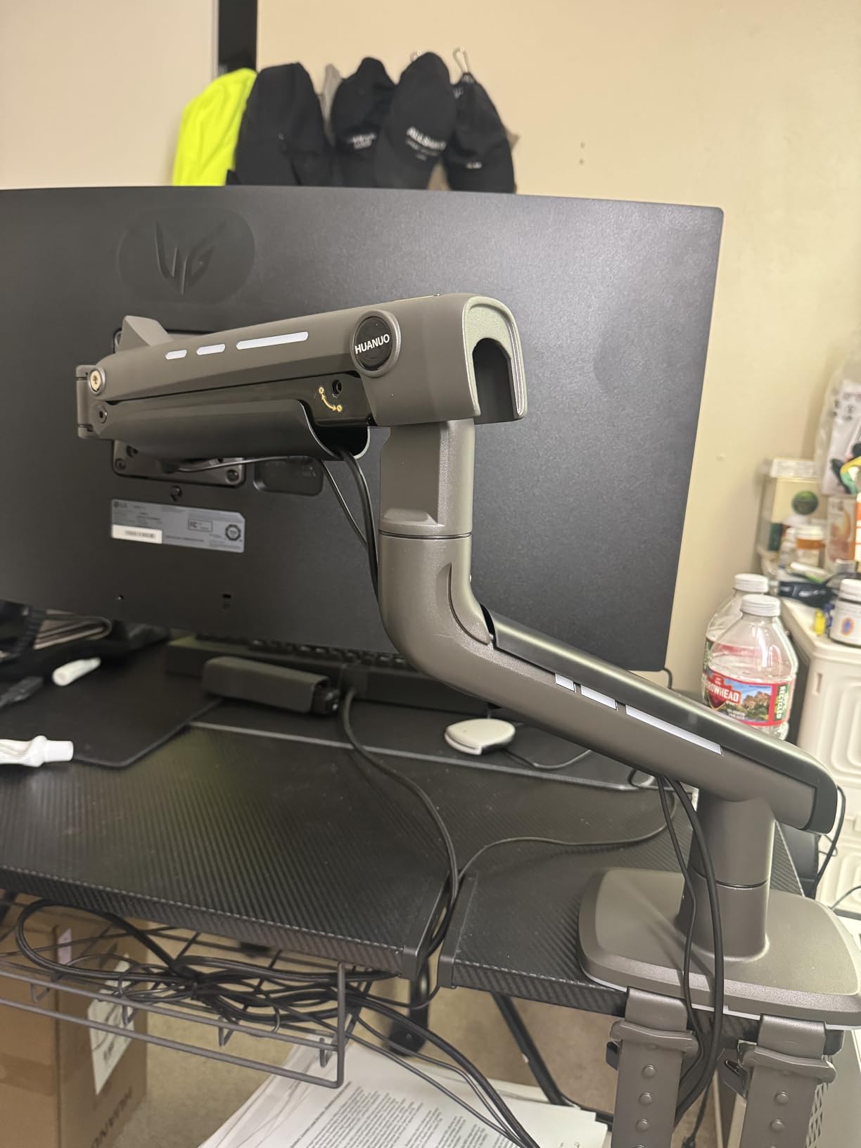 HUANUO TitanLift Heavy Duty Monitor Arm for Screens up to 49