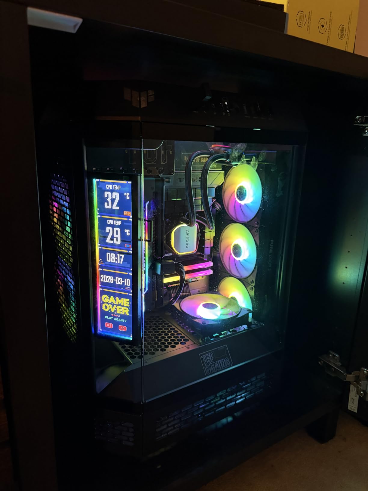 Thermaltake Tower 600 Racing Green Mid Tower; 2x140mm CT Fans Included; 420mm Radiator Support; 400mm GPU Clearance; Hidden Connector Support; Rotatable PCIe Slots; CA-1Z1-00MCWN-00 customer photo 1