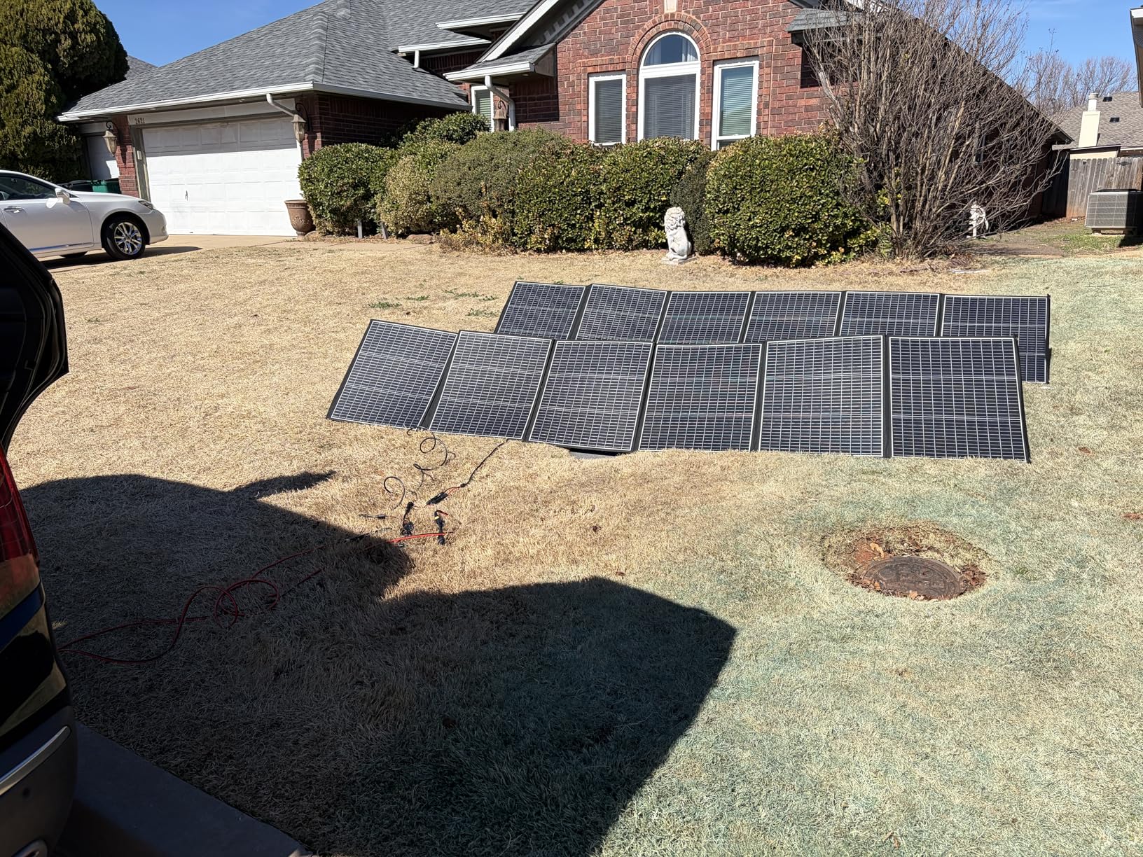 Ecosonique 200W Portable Solar Panel for Power Stations, Foldable & Lightweight with Kickstand, USB-C PD3.0 & USB-A QC3.0, MC4 & Multi-Output for Solar Generators, RVs, Camping, and Outdoor Use customer photo 1