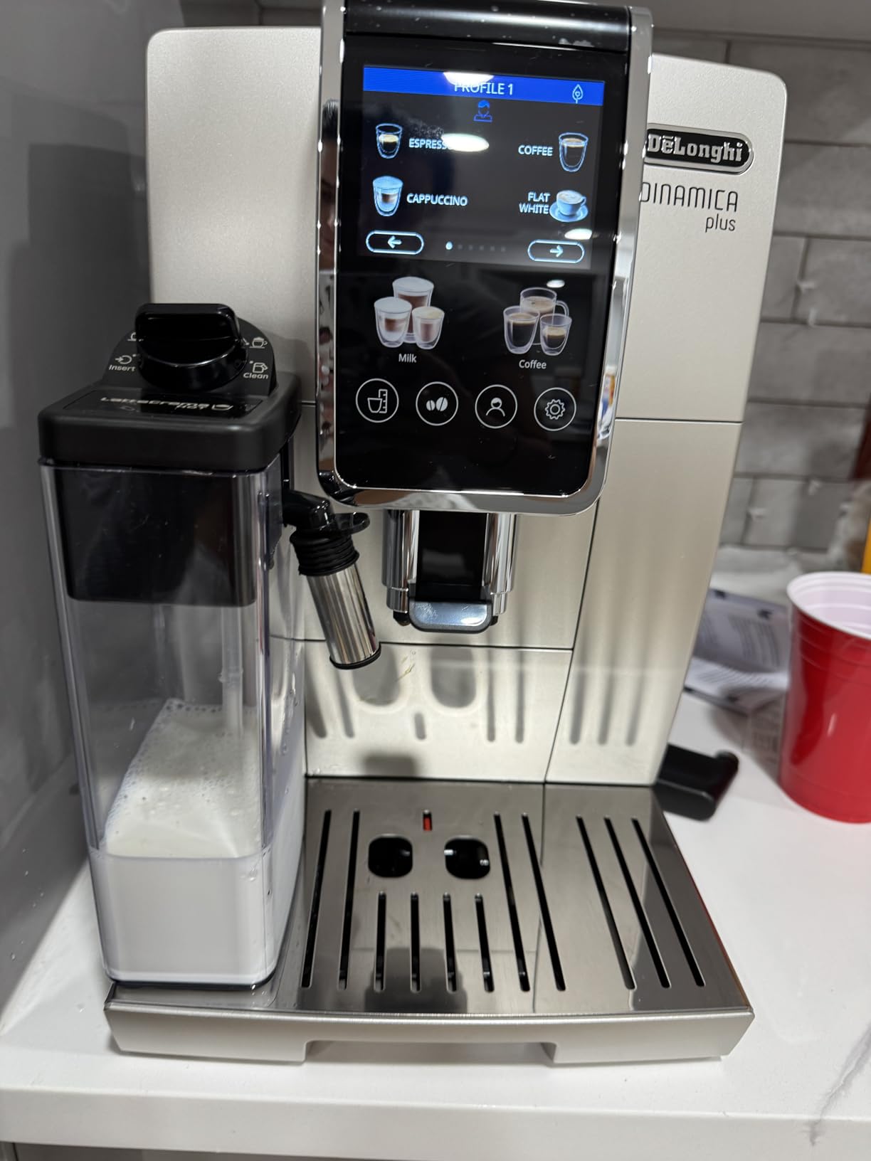 De'Longhi Dinamica Plus Fully Automatic Espresso Machine with 24+ Recipes and Automatic Milk Steam Wand customer photo 2