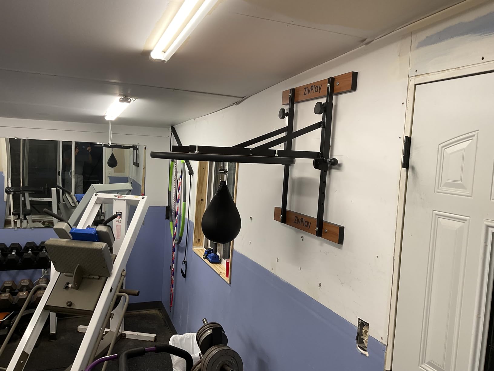 Speed Bag Platform Speed Bag Stand for Boxing Punching Practice - Includes Height Adjustable Mount Speedbag and Air Pump 360° Swivel 24 Inch Board customer photo 1