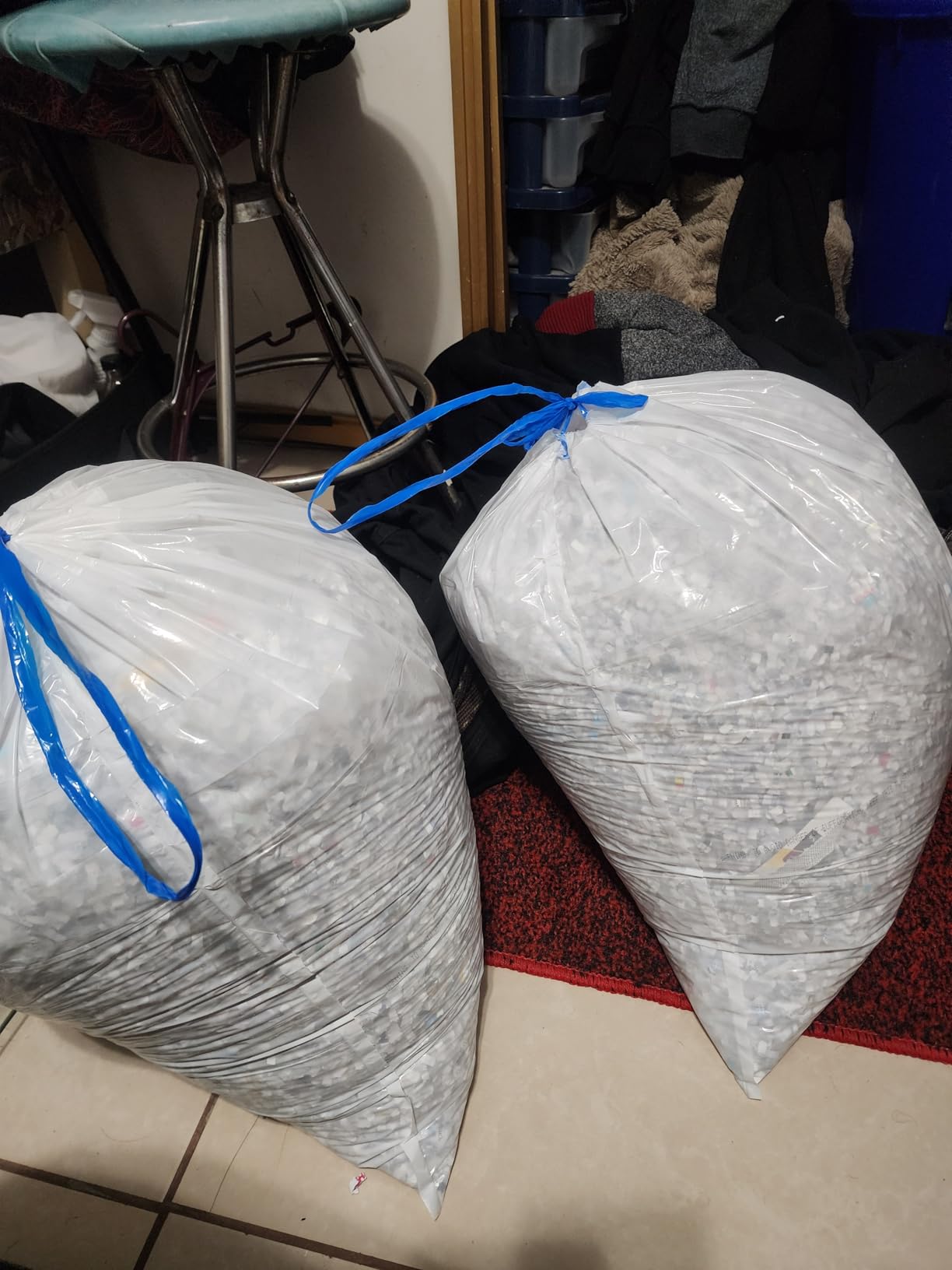 Bonsaii Paper Shredder for Home Use, 3.4 Gal Wastebasket, 6 Sheet Crosscut Paper Credit Cards, Staples, and Clips Shredder for Home Office Use, Portable Handle Design (C237-B New Version) customer photo 2