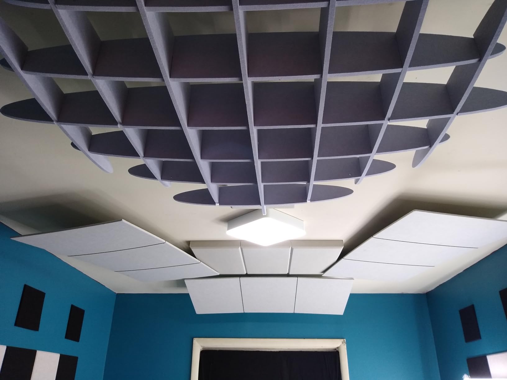 VIVO Acoustic Ceiling Waffle Panel, Hexagonal Hanging Sound Absorber, Modern Noise Reduction Chandelier, White customer photo 2