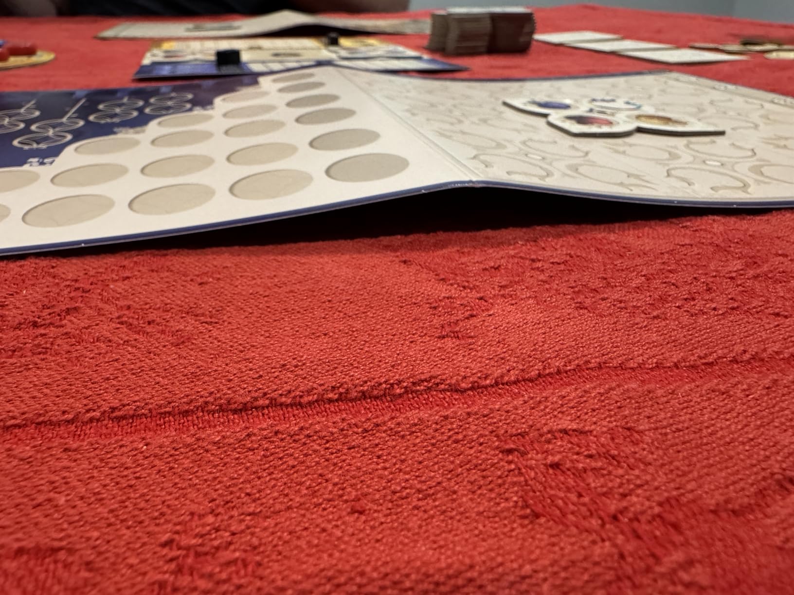 Asmodee Azul Duel Board Game - Competitive Head-to-Head Tile-Placement Strategy Game, Stunning Mosaic Art and Quick Gameplay for Kids & Adults, Ages 8+, 2 Players, 30-45 Minute Playtime customer photo 2