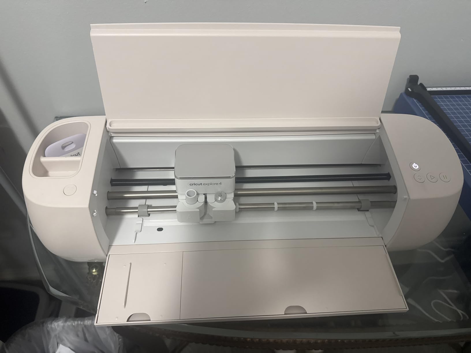 Cricut Explore 4 - Smart Cutting Machine (Seashell) | Engagement Bundle - Includes Smart Vinyl, Cardstock, Transfer Tape, Iron On HTV, Mat, Pens, Tool Kit, & 30 Images in Design Space App customer photo 1