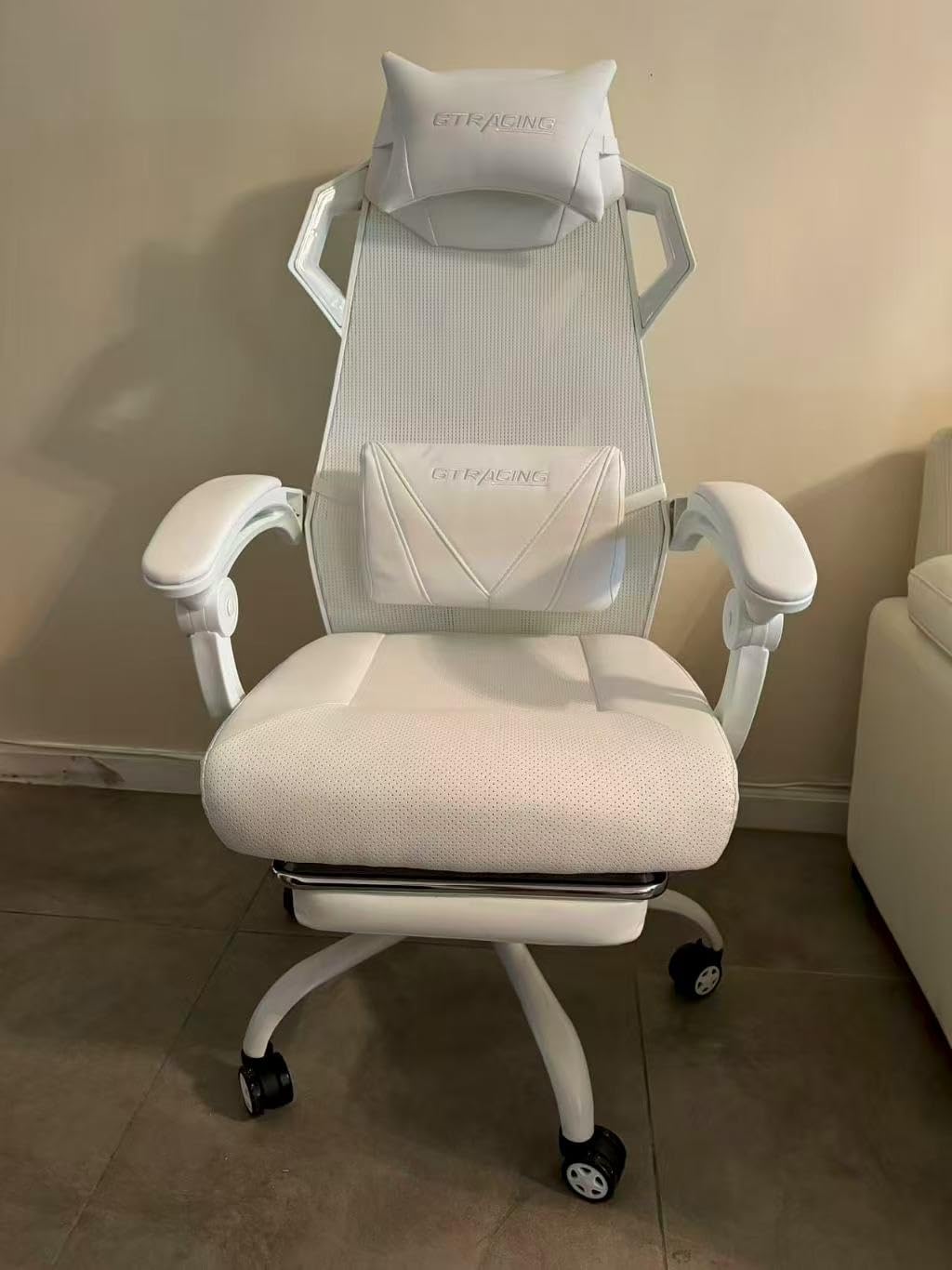 GTPLAYER Gaming Chair, Computer Chair with Mesh Back, Ergonomic Game Chair with Footrest, Reclining Game Chair with Adjustable Headrest and Lumbar Support for Gaming and Office (White) customer photo 1