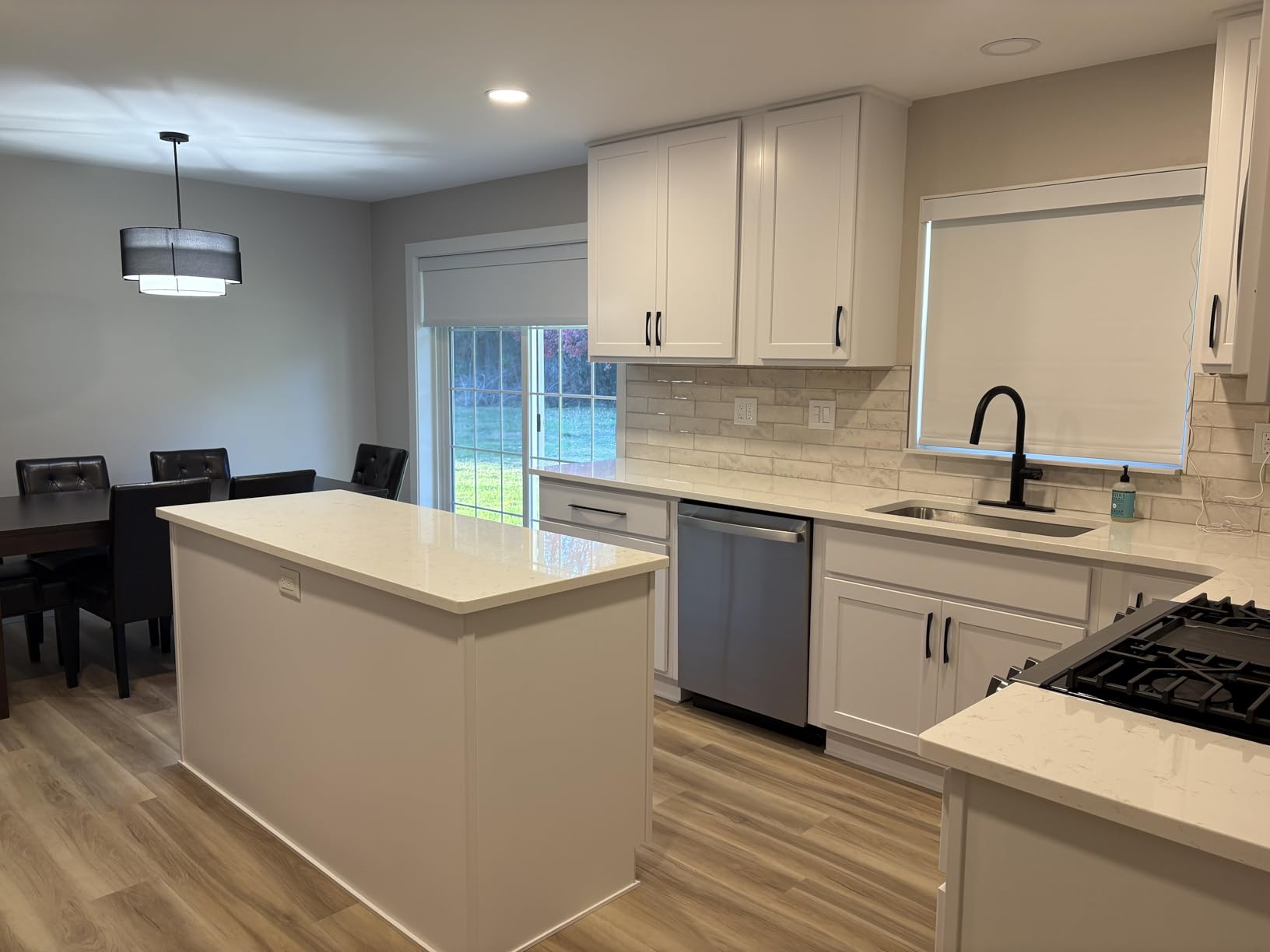 Kincmo Motorized Blinds with Remote,100% Blackout Motorized Roller Shades Work with Apple Homekit,Alexa,Google, Custom Electric Blinds with App,Voice Control (Dreamy White) customer photo 1