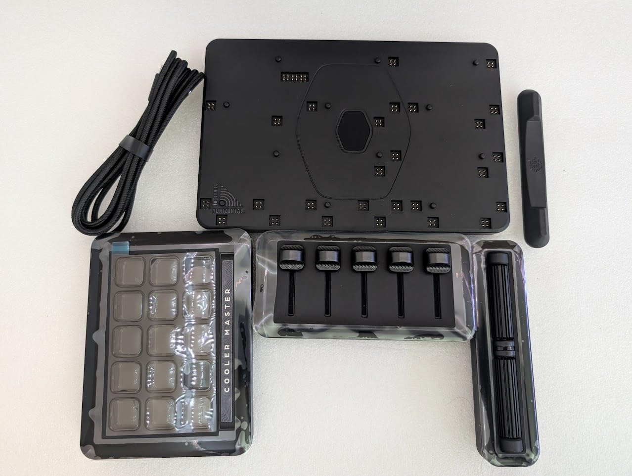 MasterHUB Creator Kit - Control Pad for Streaming & Content Creation, 15 Customizable IPS Display Keys, 5 Faders & 2 Roller Modules, Modular Creator Controller for OBS, Twitch, YouTube customer photo 1