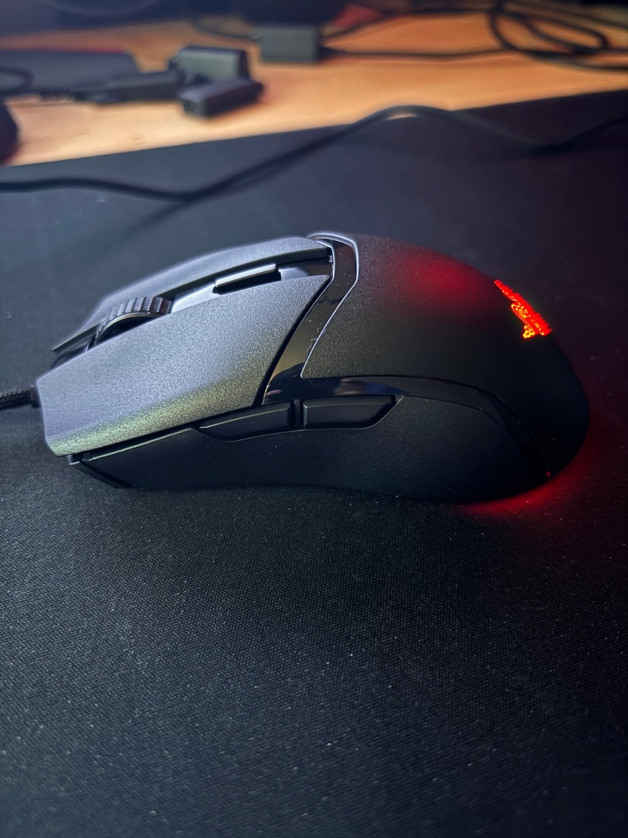Razer Cobra Wired Gaming Mouse: 58g Lightweight - Gen-3 Optical Switches - Chroma RGB Lighting - Precise 8500 DPI Optical Sensor - Minecraft Edition customer photo 2