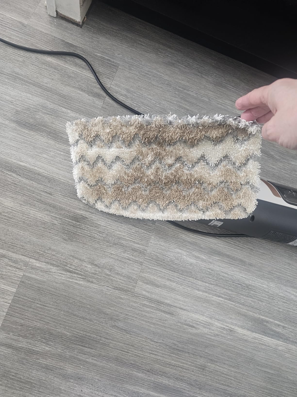 Shark SteamSpot Steam Mop with Steam Blaster Technology, 3 Steam Modes, 2 Washable Pads, XL Removable Water Tank, Lightweight, Steam Cleaner for sealed Hard Floors, Hardwood, Tile, Laminate, S2001 customer photo 1