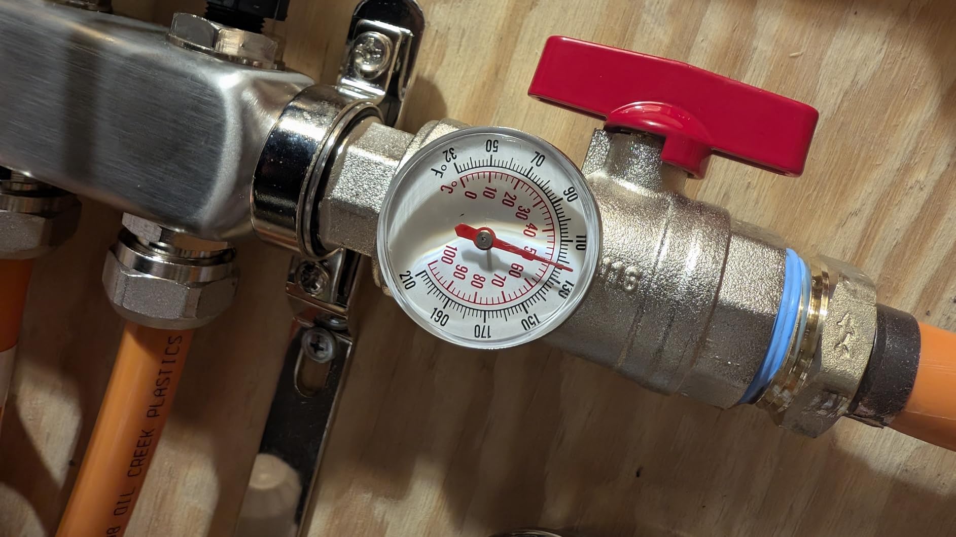 Midea 18KW-updated Electric Tankless Water Heater, Touch Control, Wi-Fi Control, LED Display, Child Mode, 240 Volts with Automatic Power Modulation, On-demand Hot Water, White customer photo 1