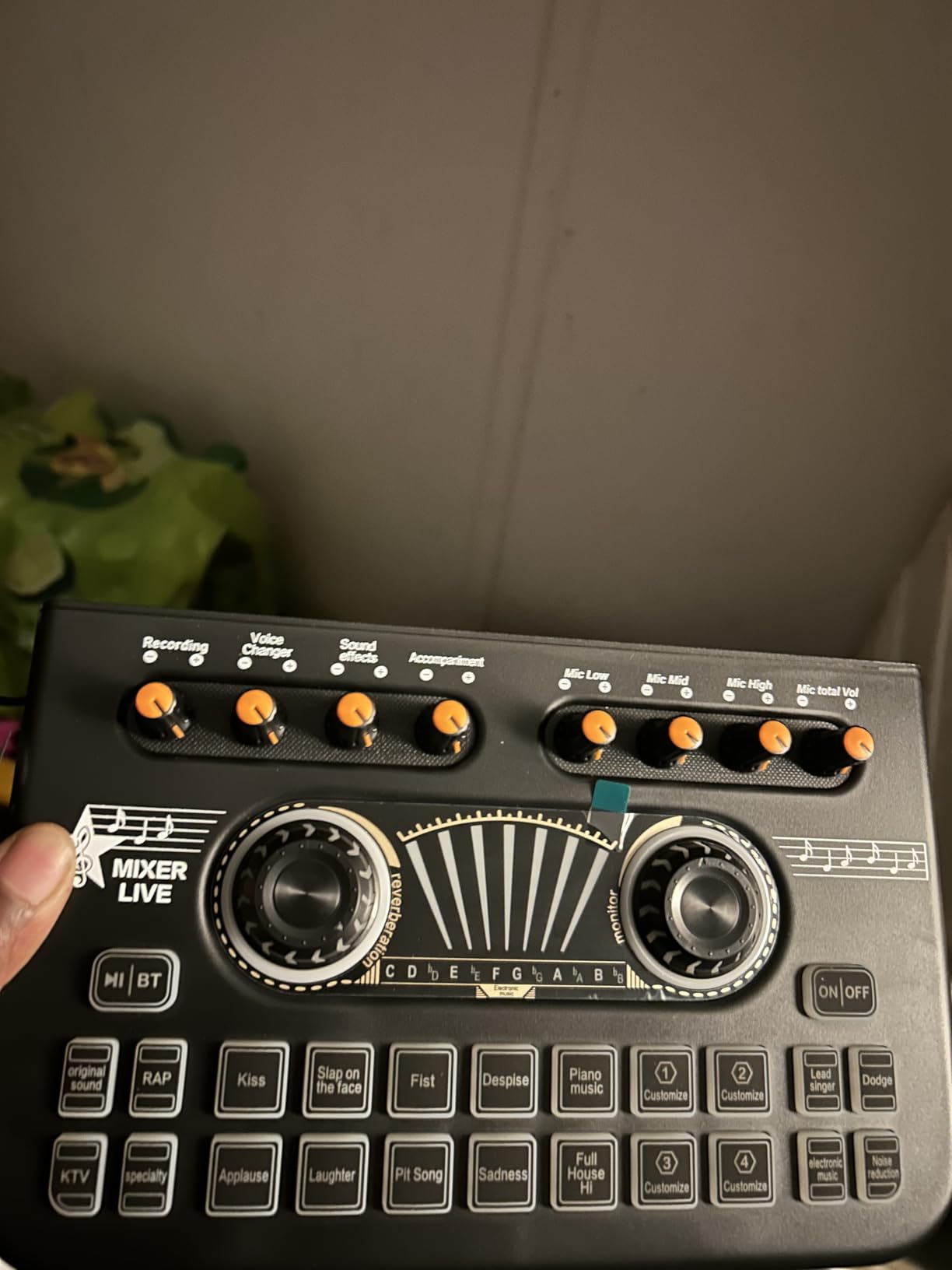 Audio Mixer, Sound Board for Pc/Phone Live Streaming Singing Gaming, Podcast Mixer for 3.5/6.35mm Dynamic Microphone, Live Sound Card with DJ Mixer Effects Voice Changer, Denoise, One Click Mute customer photo 1