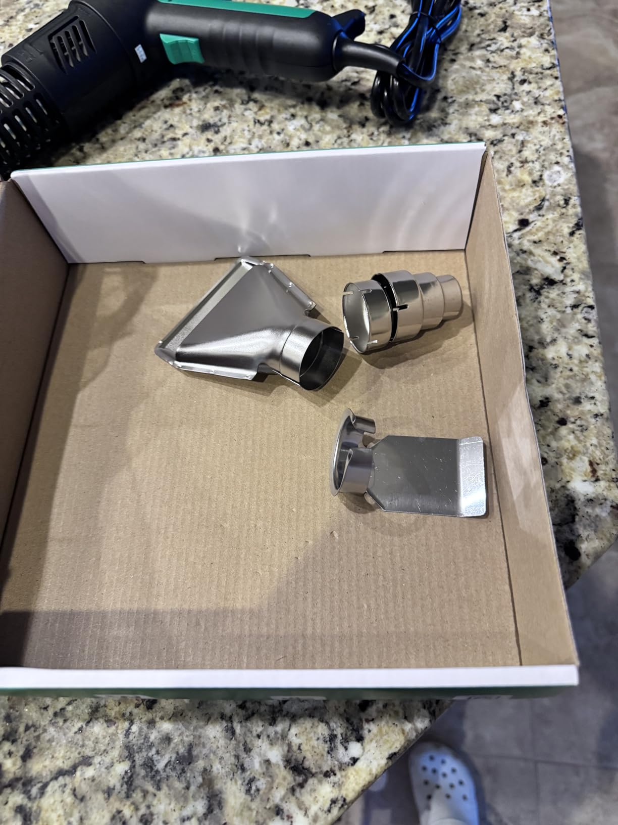 1800W Industrial Heat Gun, Fast Heating 122℉-1202℉ Variable Temperature Control Overheat Protection 2 Speed Air Flow with 4 Nozzles for Crafts, Shrinking Tubing, Vinyl Wrap (SG-1004) customer photo 2