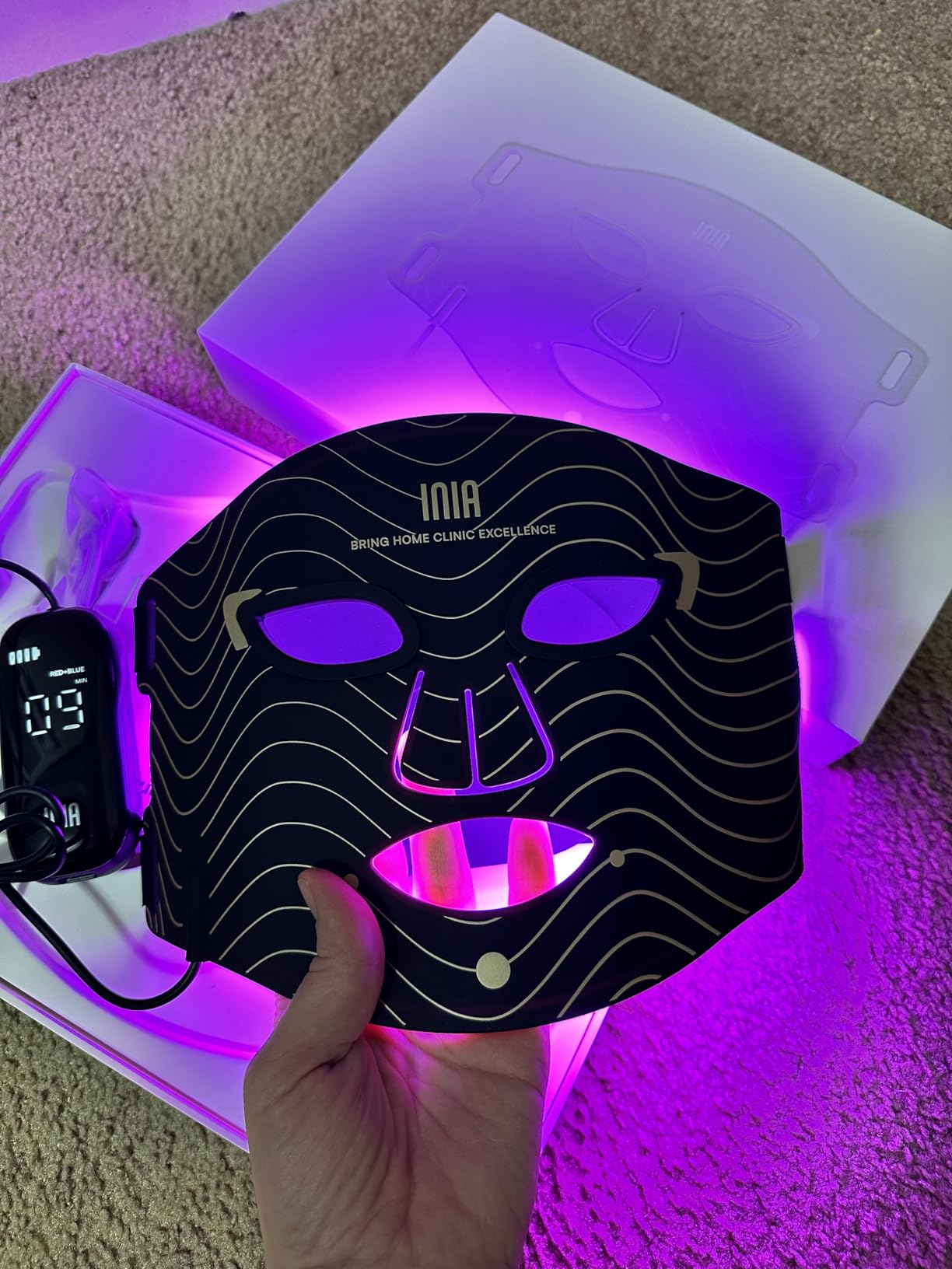 INIA Red Light Therapy Mask for Face - 4 Light Modes with 850nm NIR, Red & Blue LED Light Therapy, 2600mAh Rechargeable LED Face Mask for Radiant Glow at Home, Black customer photo 1