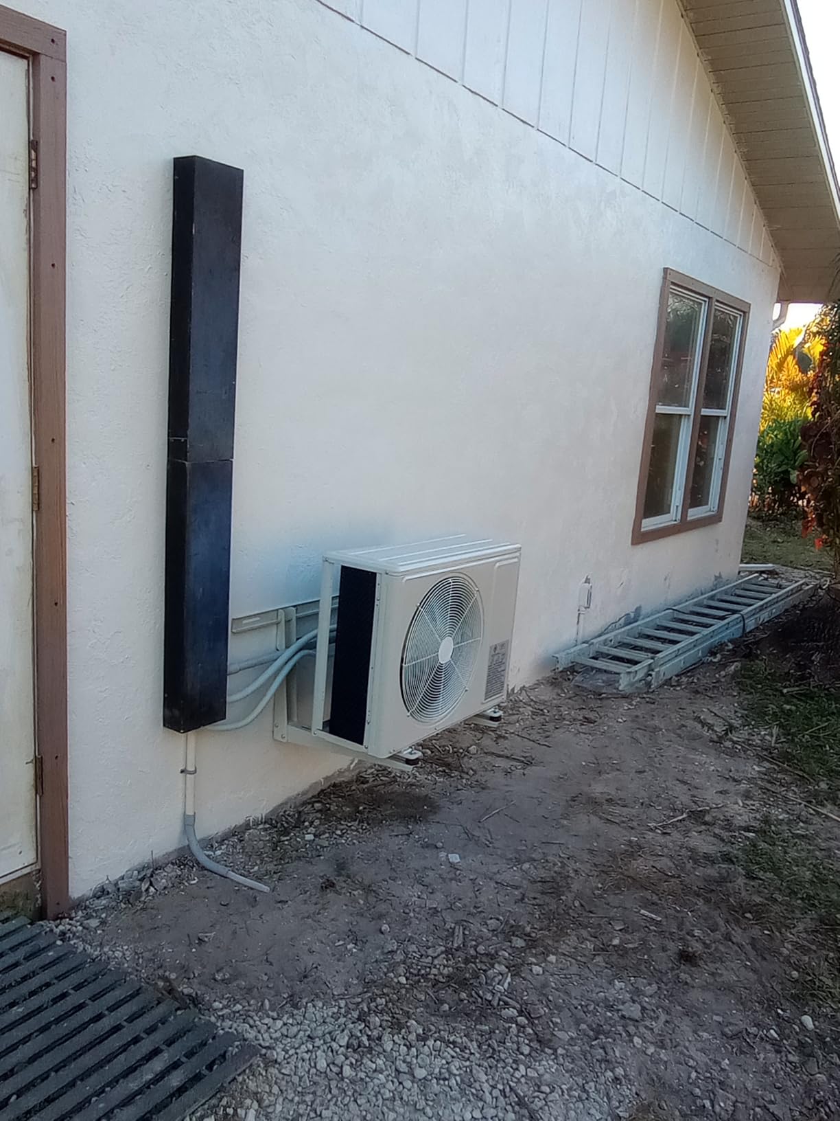 Mountman 12000 BTU Mini Split AC/Heating System, 19 SEER2 110/120V Energy Efficient Ductless Inverter System, Cools Up to 750 Sq.Ft with Pre-Charged Condenser, Heat Pump & Installation Kits customer photo 2