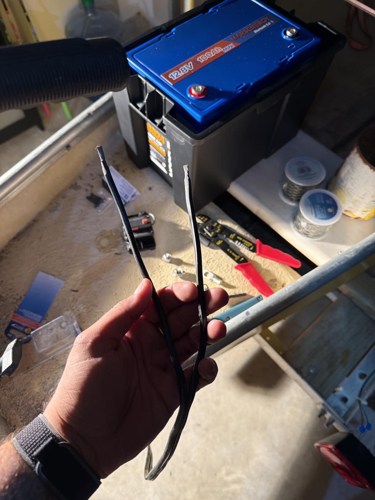 12V 100Ah Lifepo4 Battery, Bci Group 24 Size, Built-In 100A Smart BMS, 4500-15000 Deep Cycle Grade A Lithium Cells For RV Travel, Trolling Motor, Marine, Boat, Solar Panel, Off Grid,Camping customer photo 1